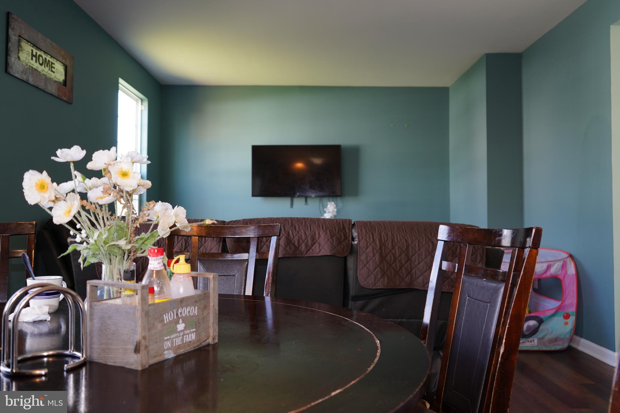 WEST FAIRFAX - Residential