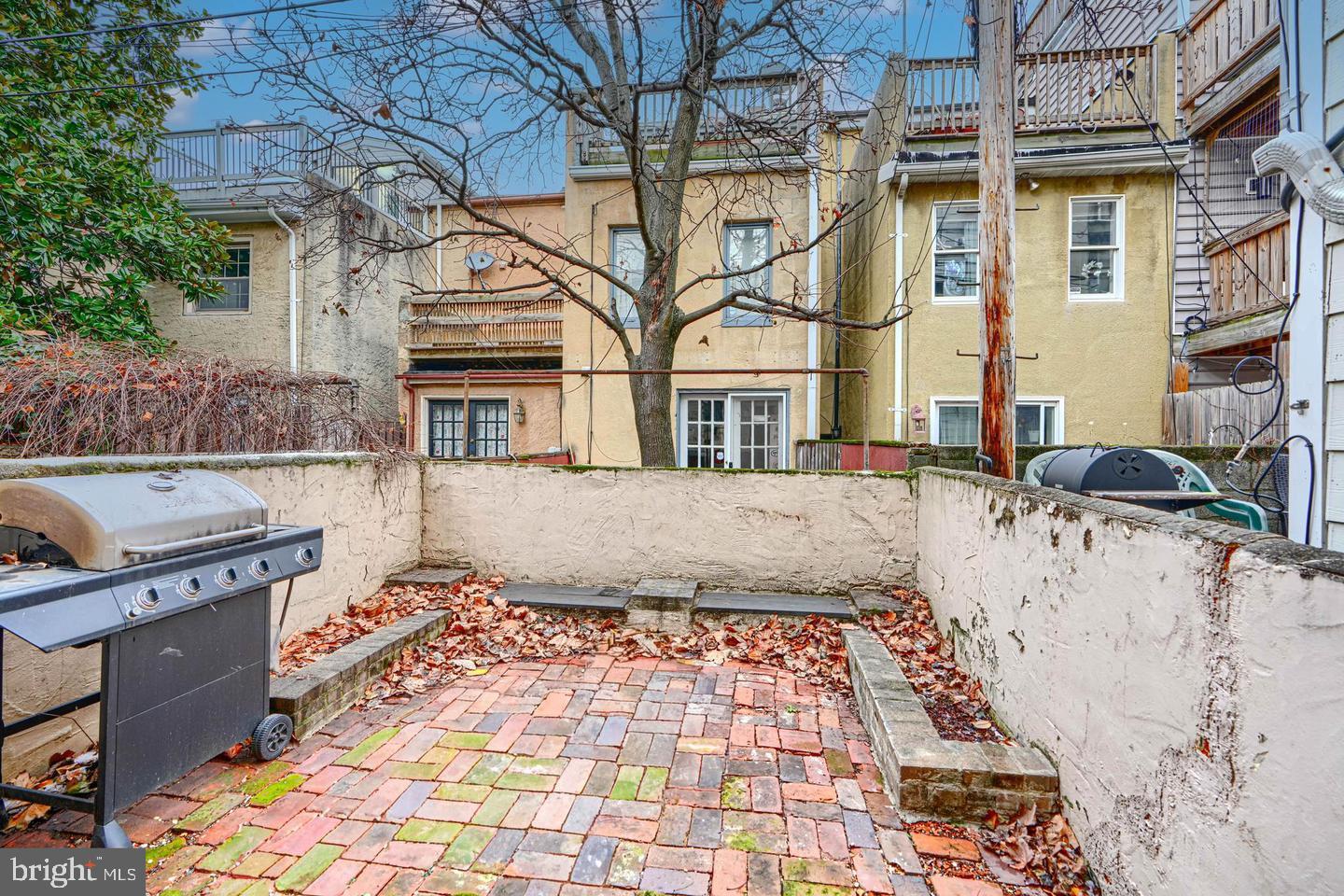 FEDERAL HILL HISTORIC DISTRICT - Residential Lease