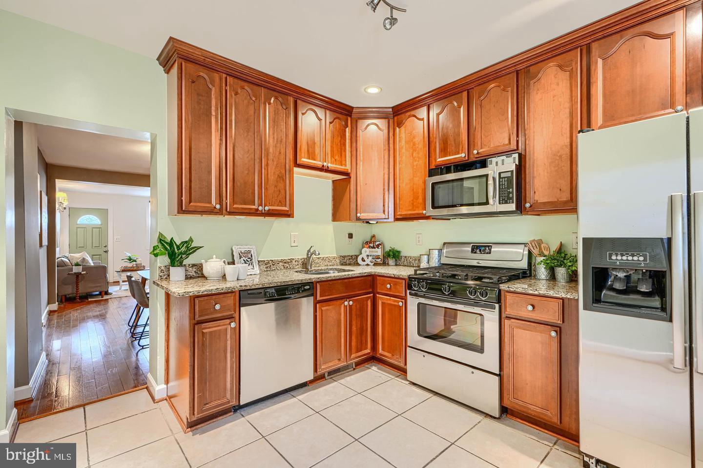 FEDERAL HILL HISTORIC DISTRICT - Residential Lease