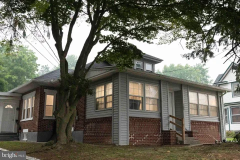 MLS: PABK2076054