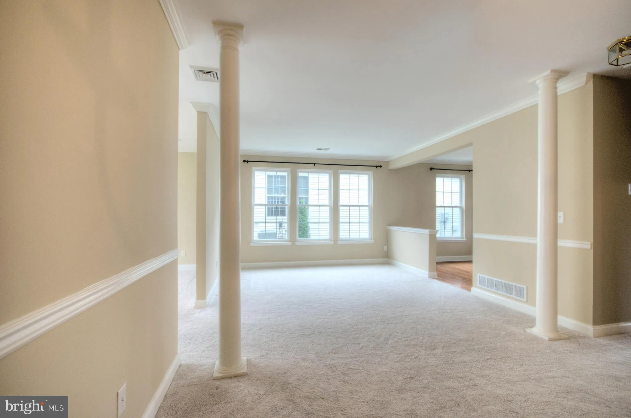 Sicklerville, New Jersey 08081, United States, 3 Bedrooms Bedrooms, ,2 BathroomsBathrooms,Residential,Active,217471