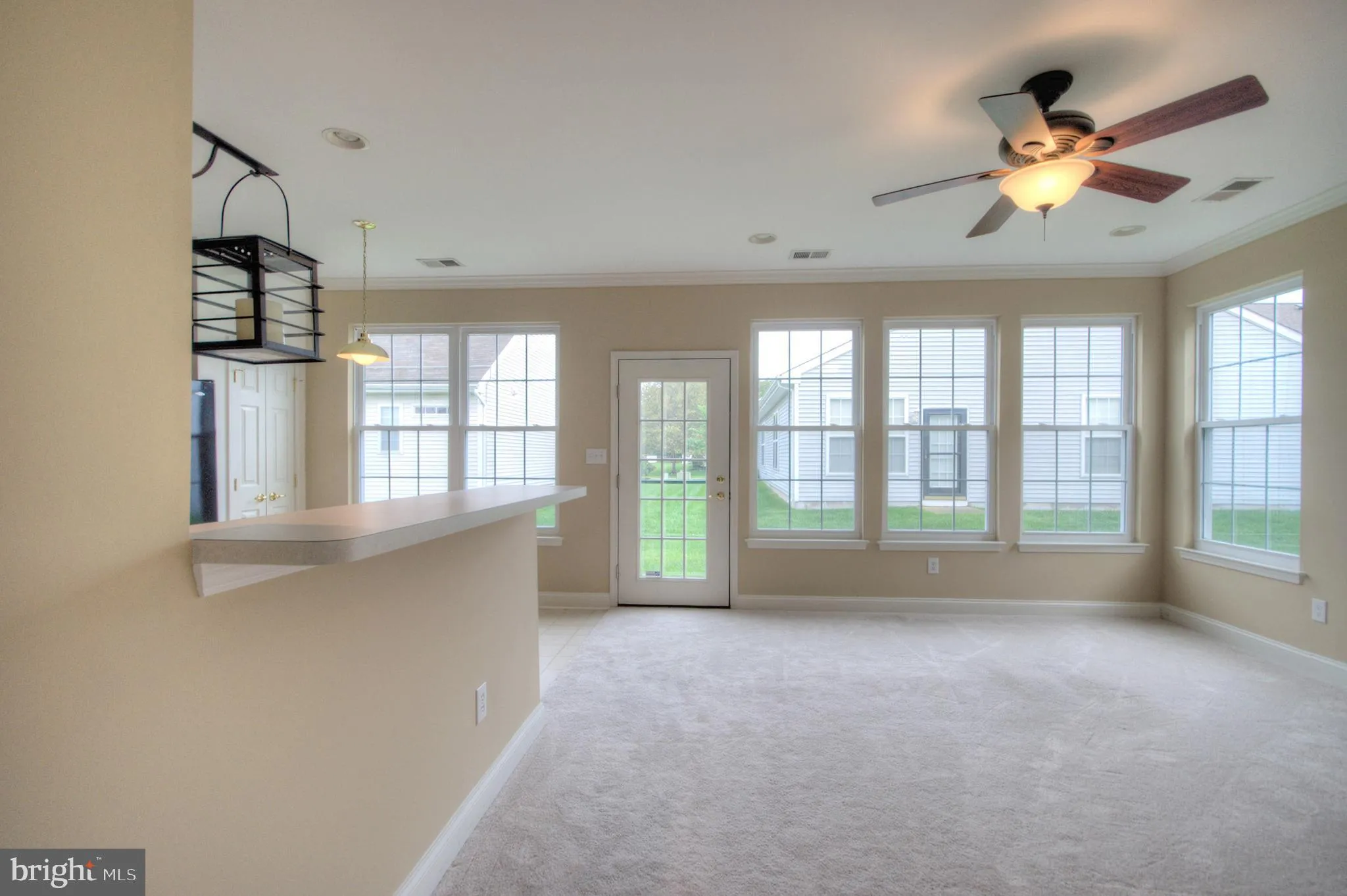 Sicklerville, New Jersey 08081, United States, 3 Bedrooms Bedrooms, ,2 BathroomsBathrooms,Residential,Active,217471