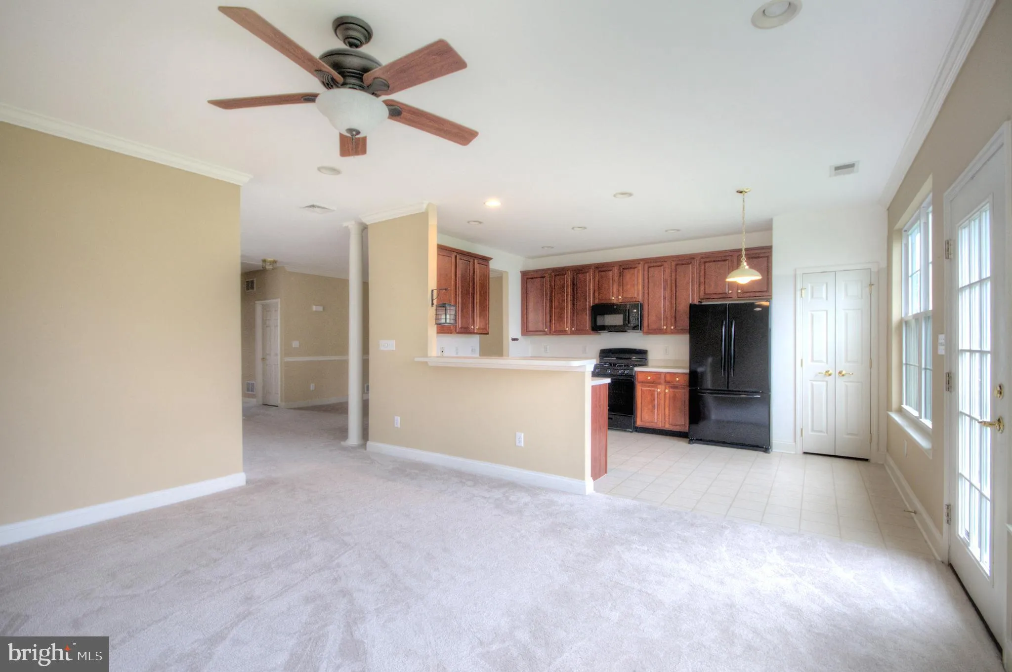 Sicklerville, New Jersey 08081, United States, 3 Bedrooms Bedrooms, ,2 BathroomsBathrooms,Residential,Active,217471