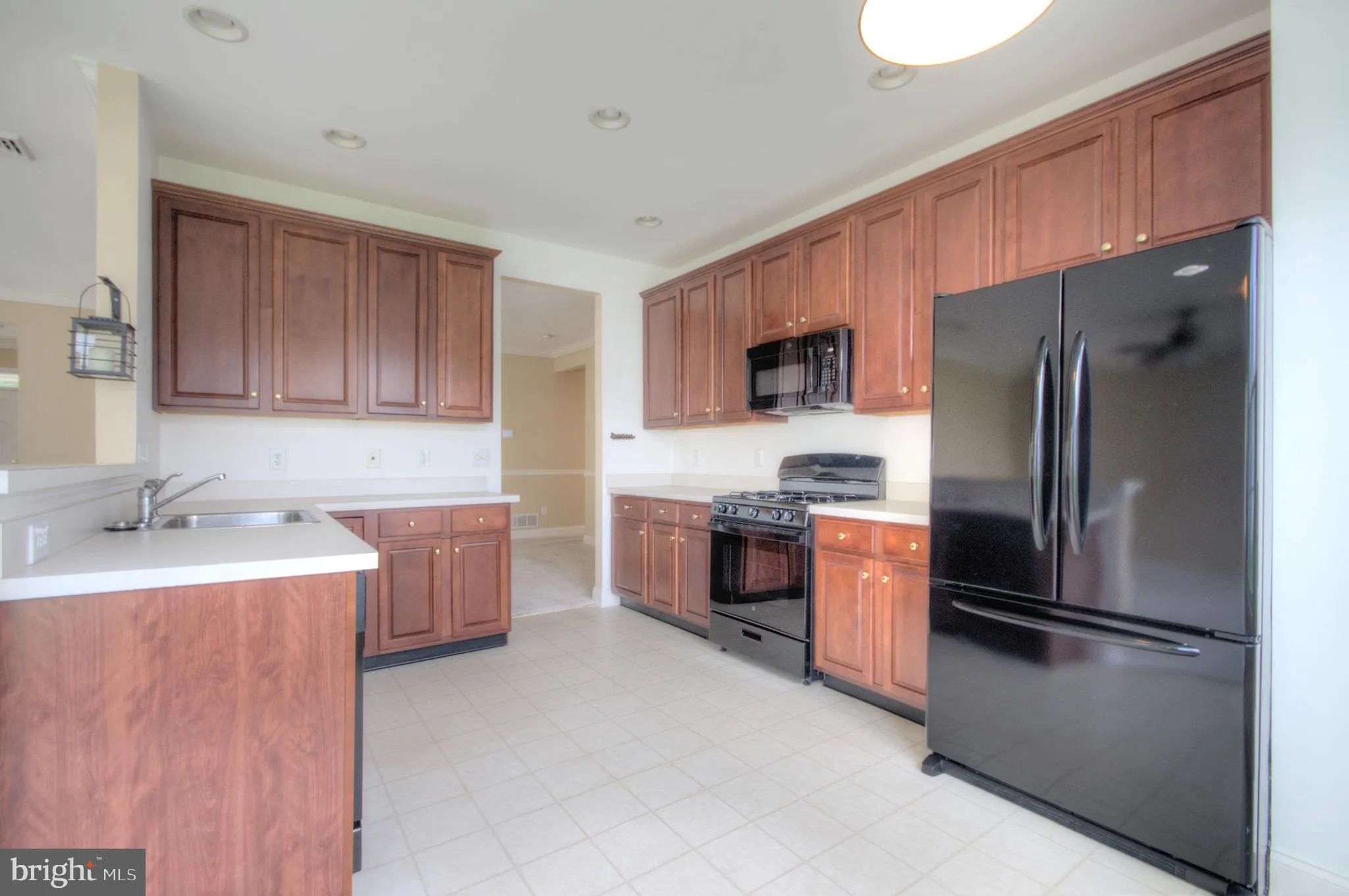 Sicklerville, New Jersey 08081, United States, 3 Bedrooms Bedrooms, ,2 BathroomsBathrooms,Residential,Active,217471