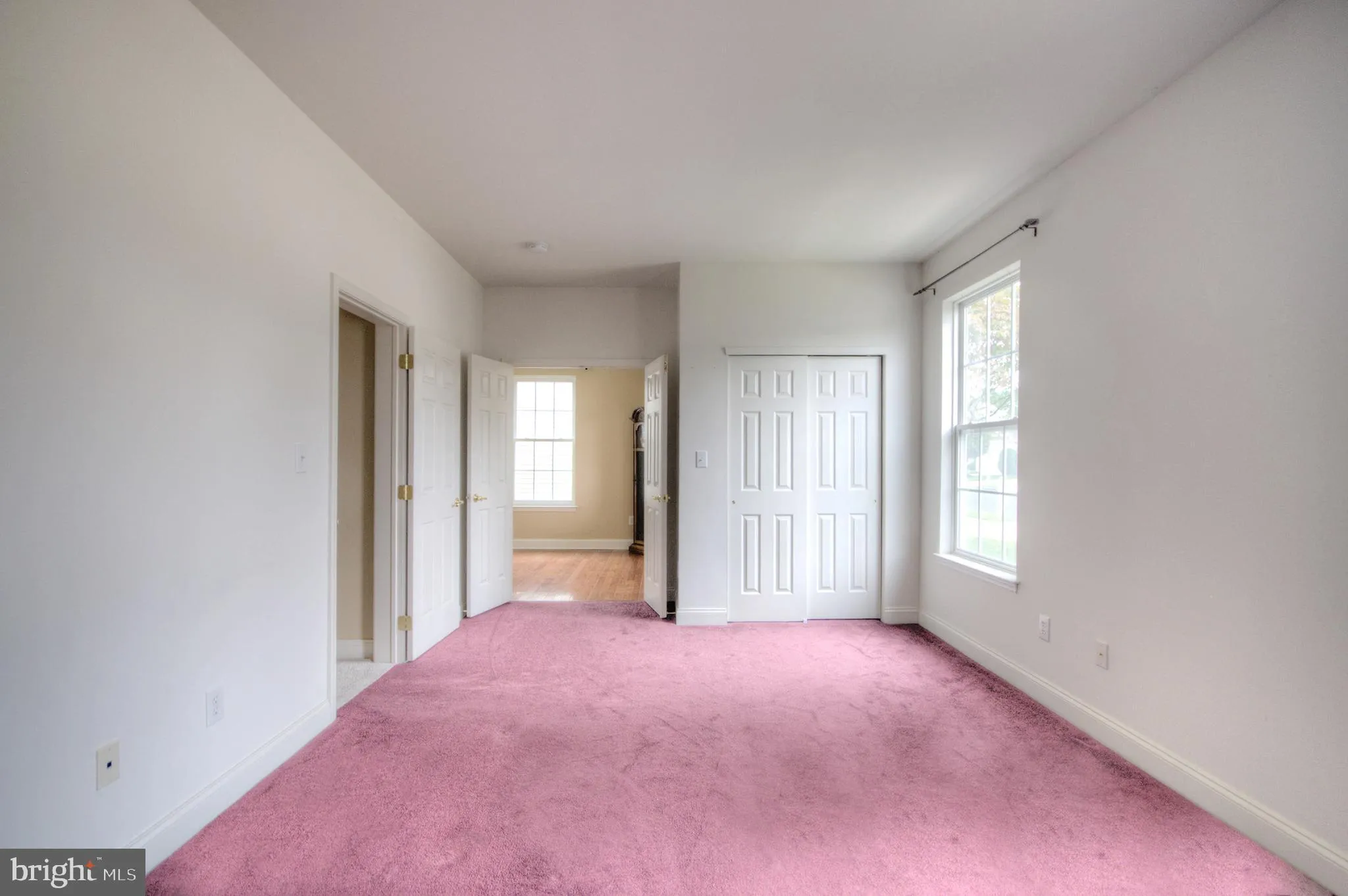 Sicklerville, New Jersey 08081, United States, 3 Bedrooms Bedrooms, ,2 BathroomsBathrooms,Residential,Active,217471