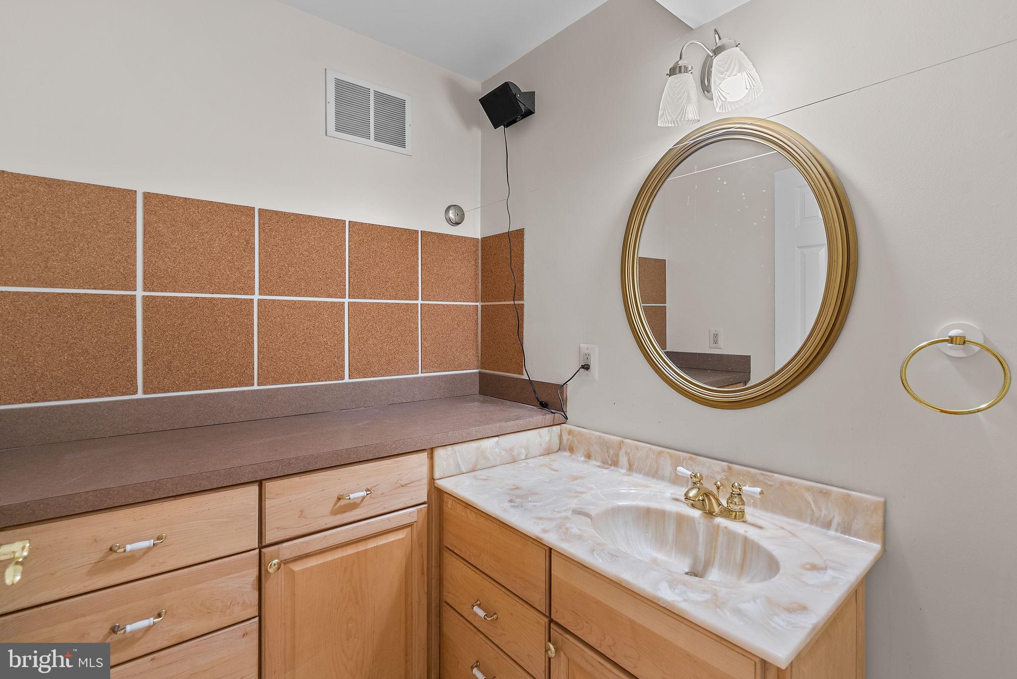 WESTLEIGH - Residential