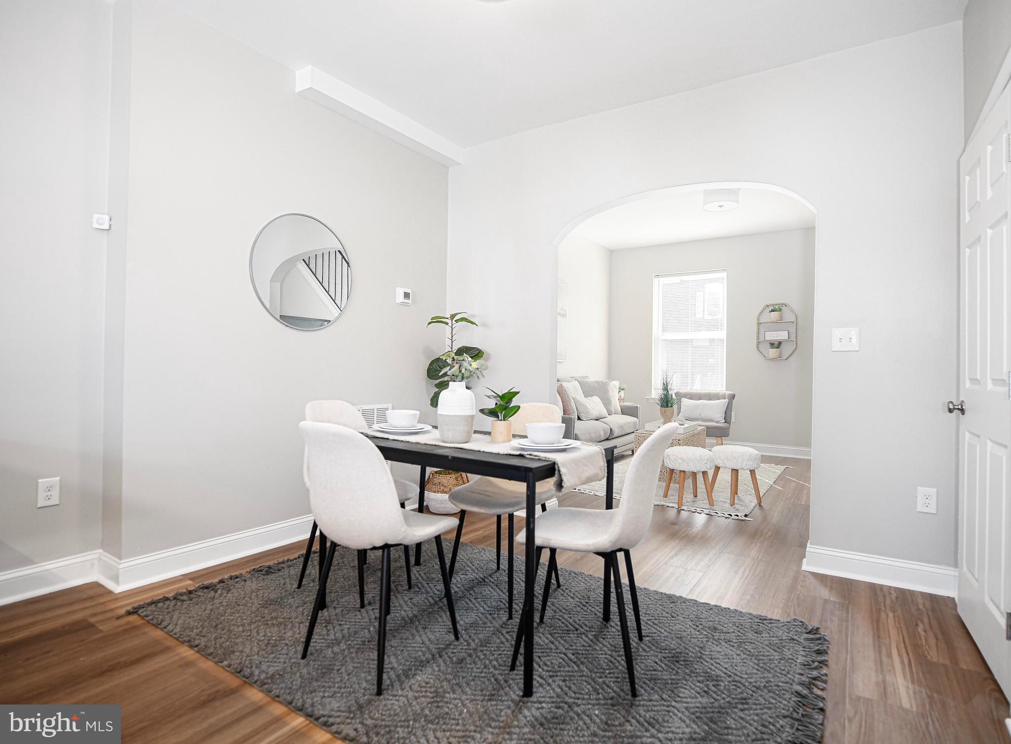 ELLWOOD PARK - Residential