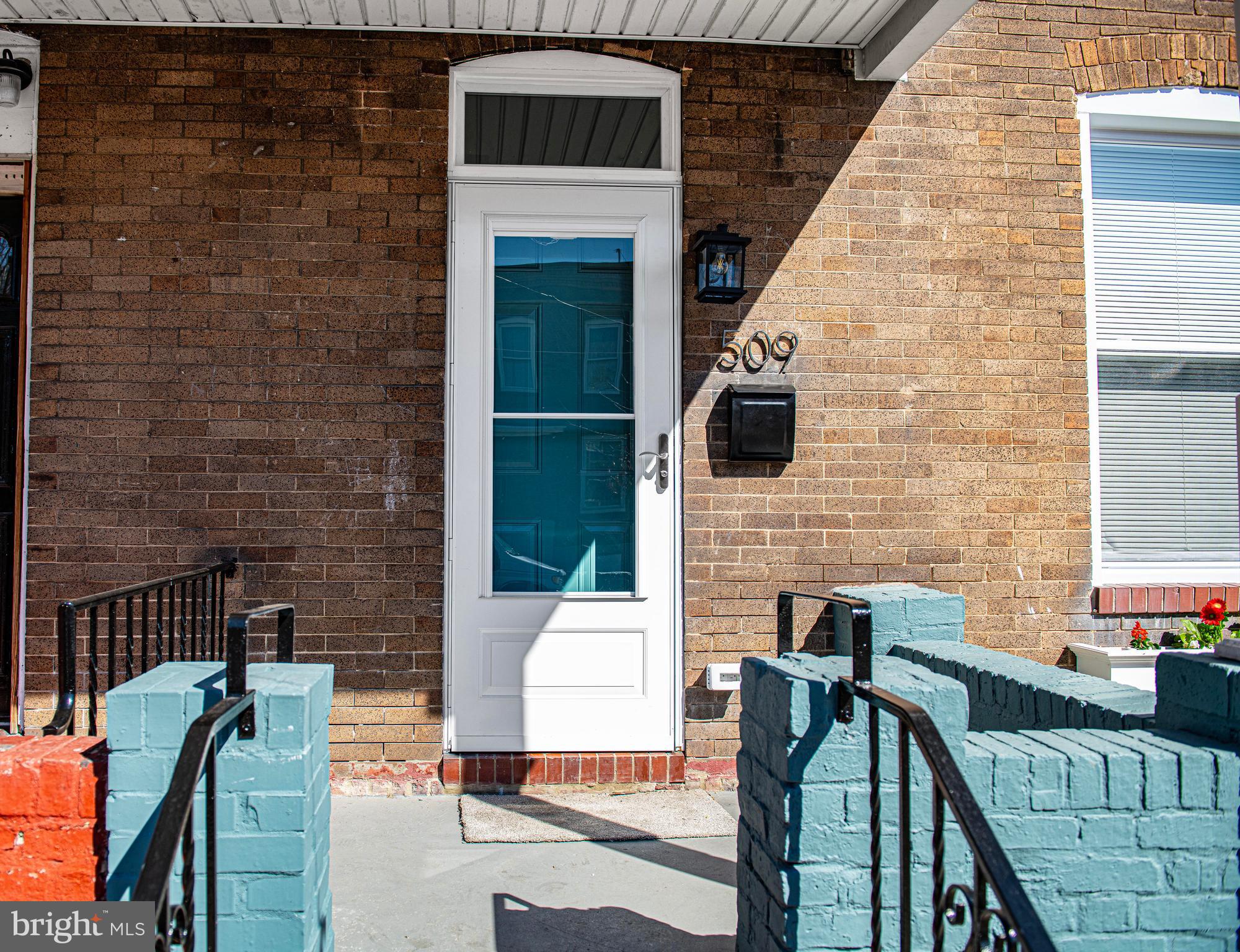 ELLWOOD PARK - Residential