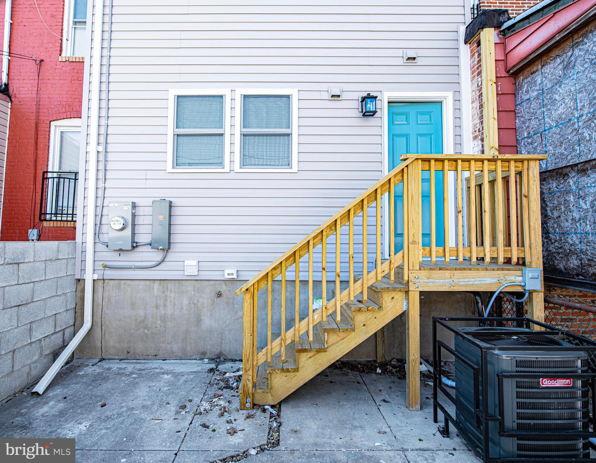 ELLWOOD PARK - Residential