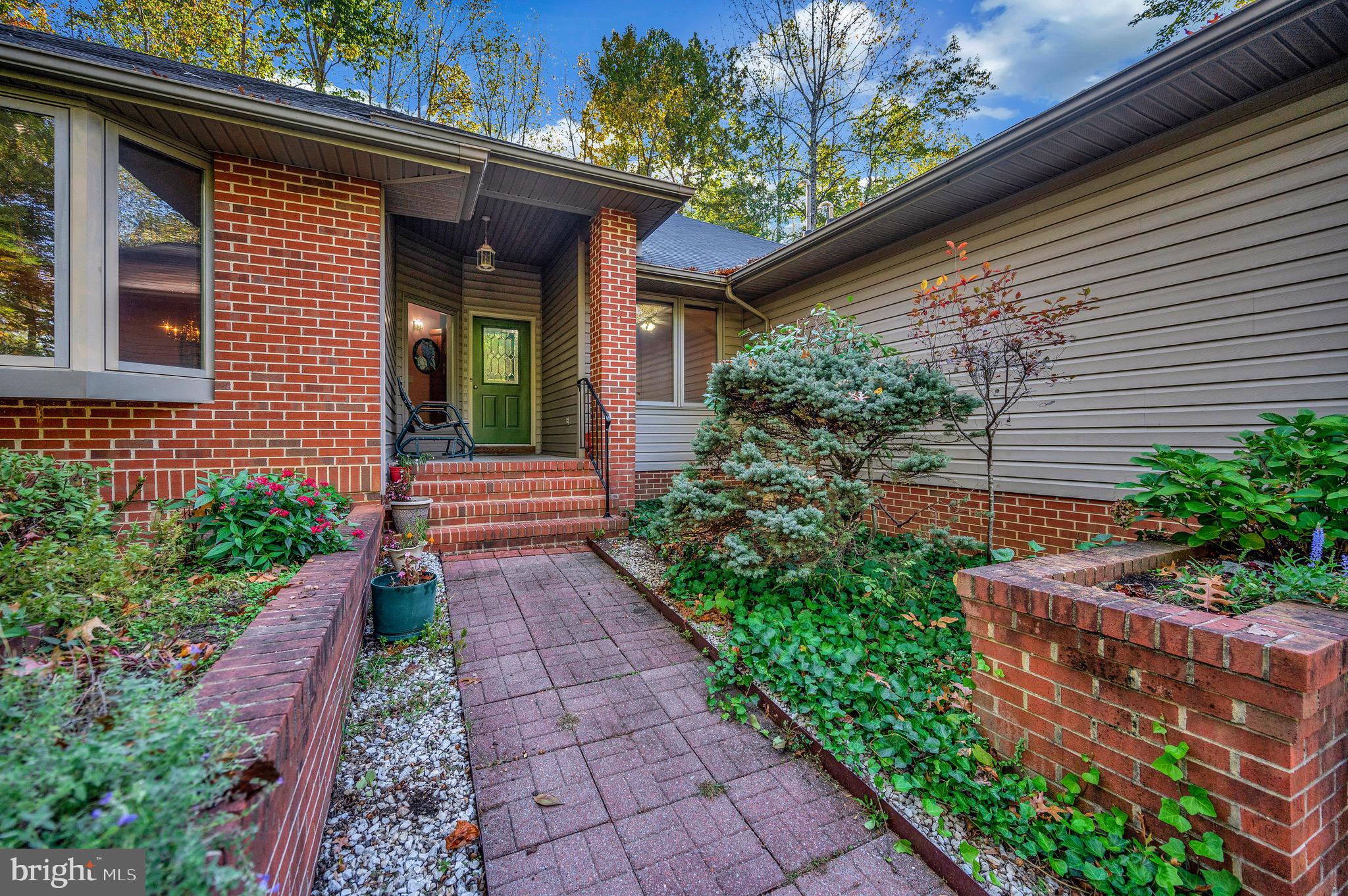 221 WASHINGTON STREET