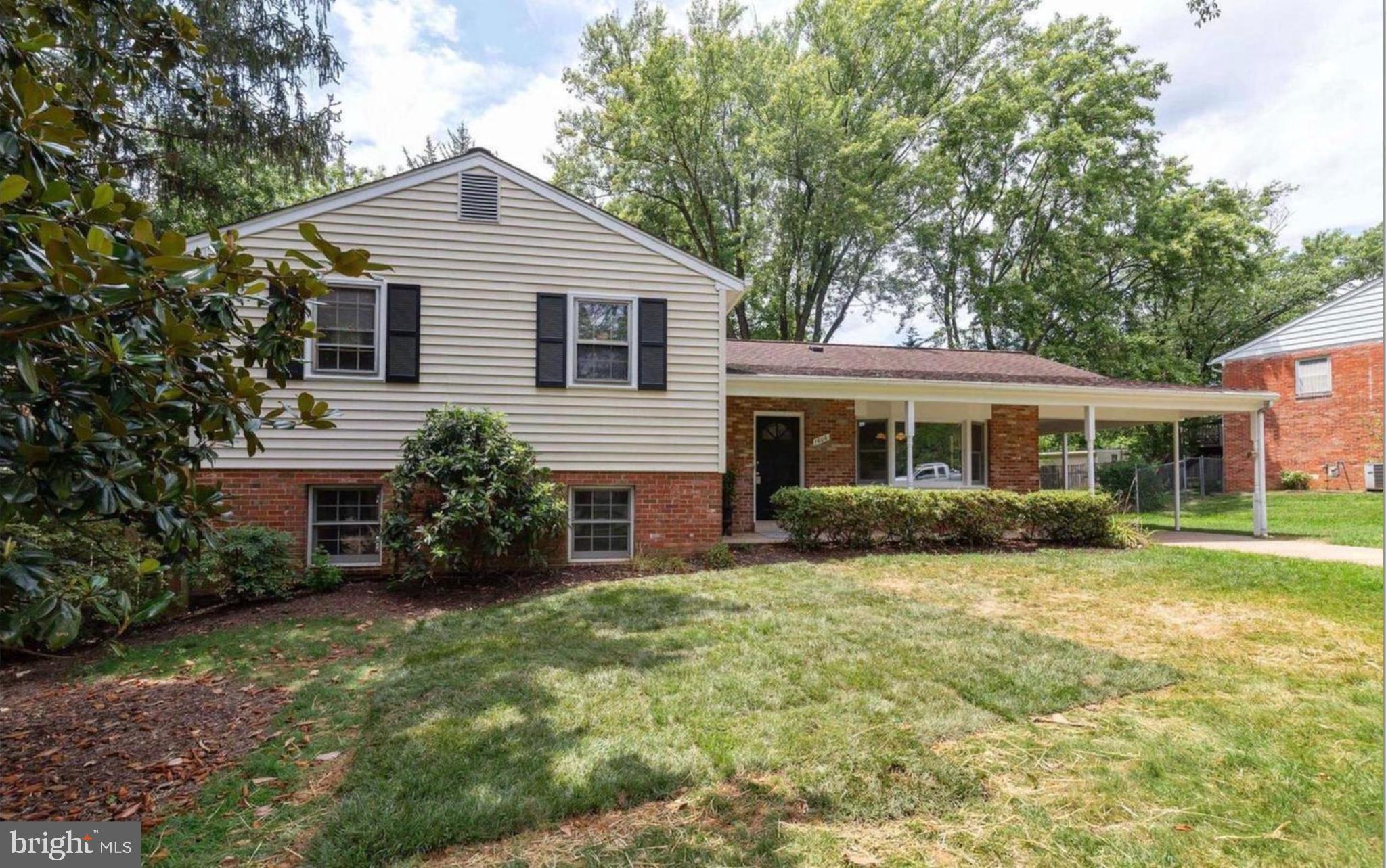 1606 MARY ELLEN COURT