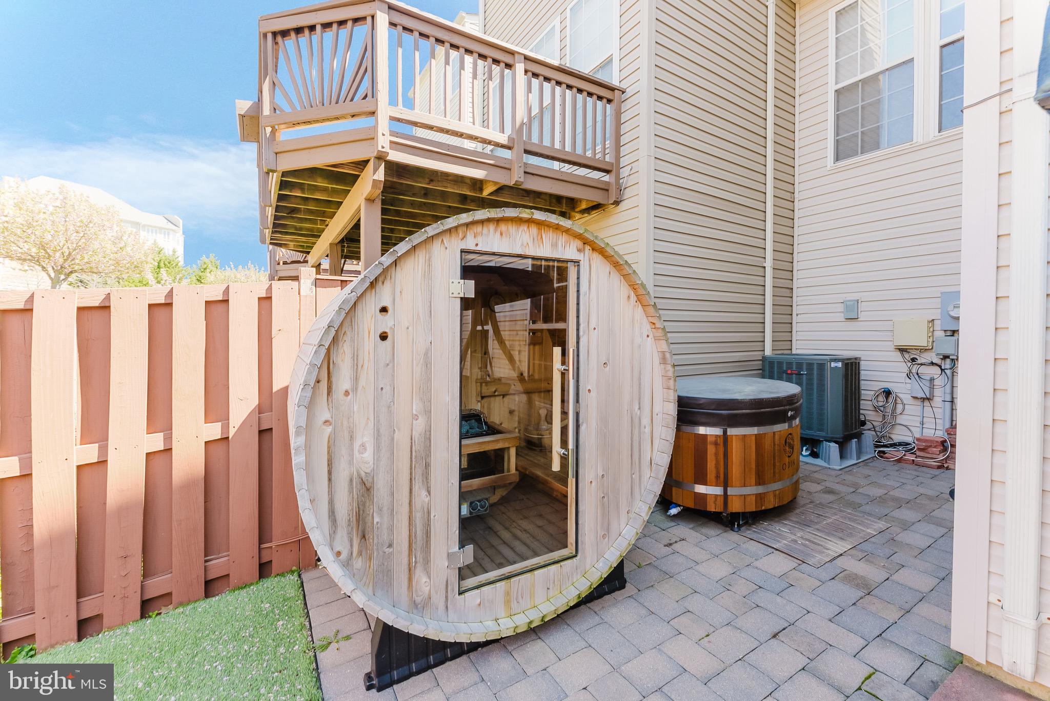 1380 CRANES BILL WAY