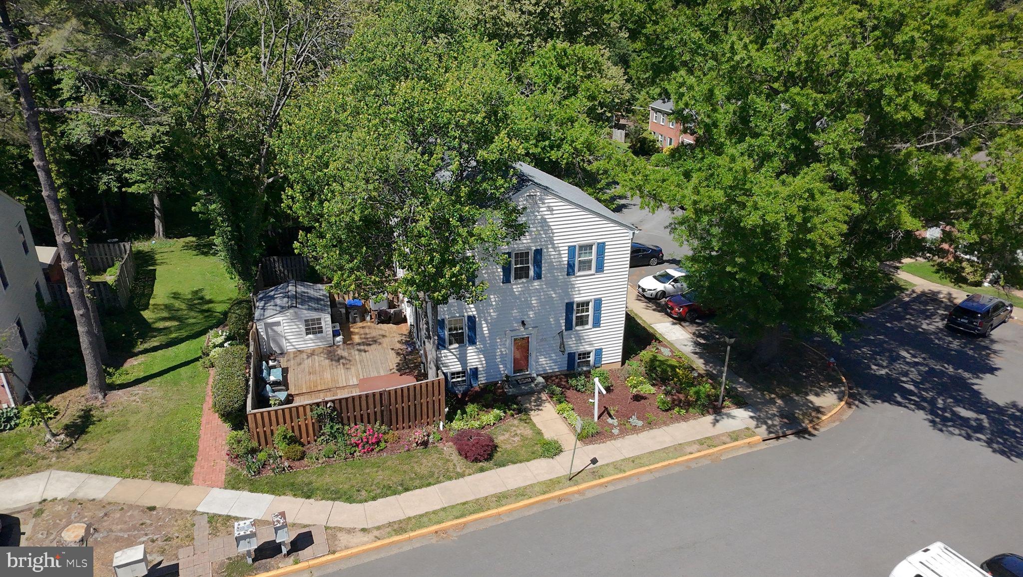 LAKE BRADDOCK - Residential