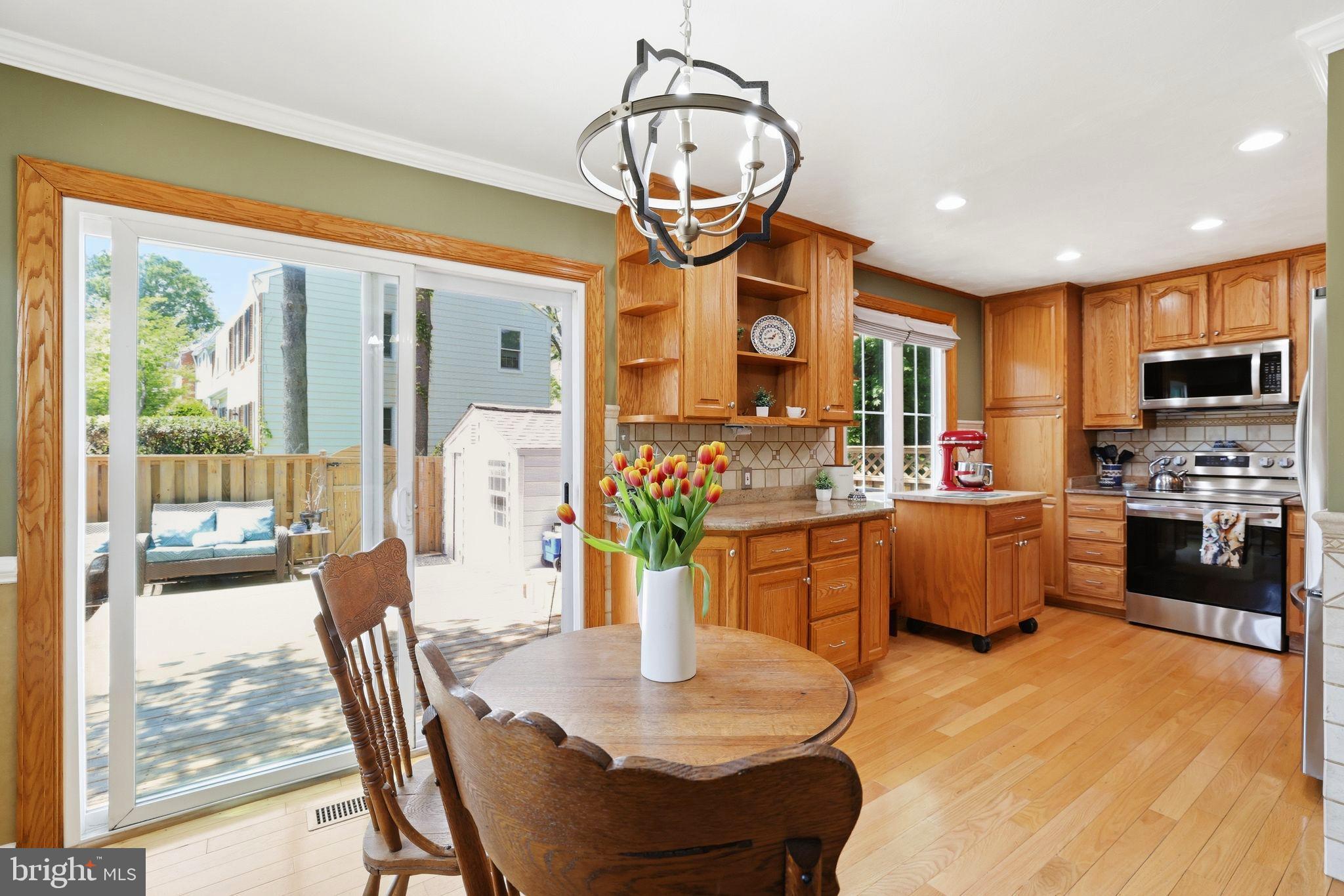 5433 LIGHTHOUSE LANE
