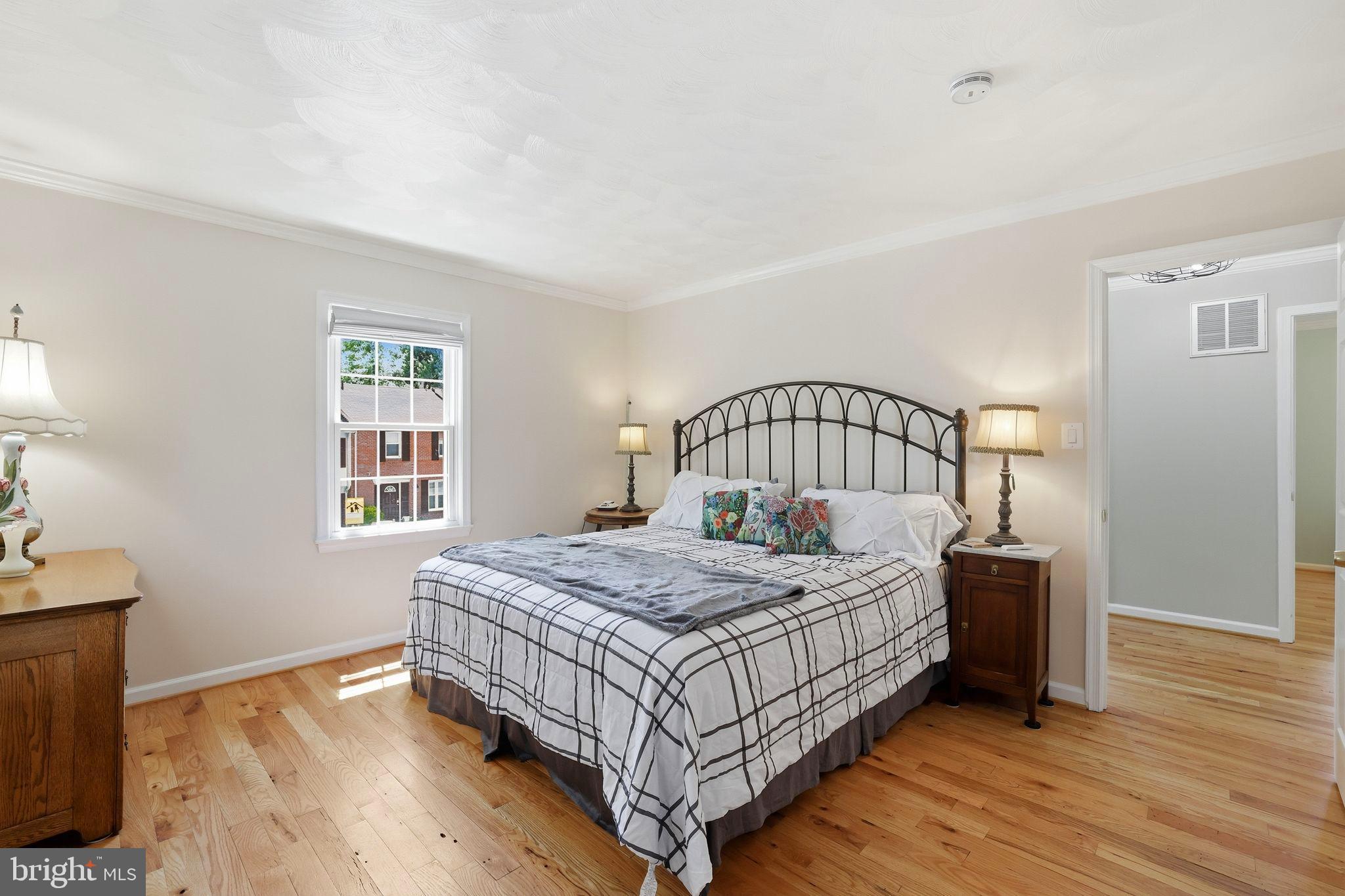 LAKE BRADDOCK - Residential