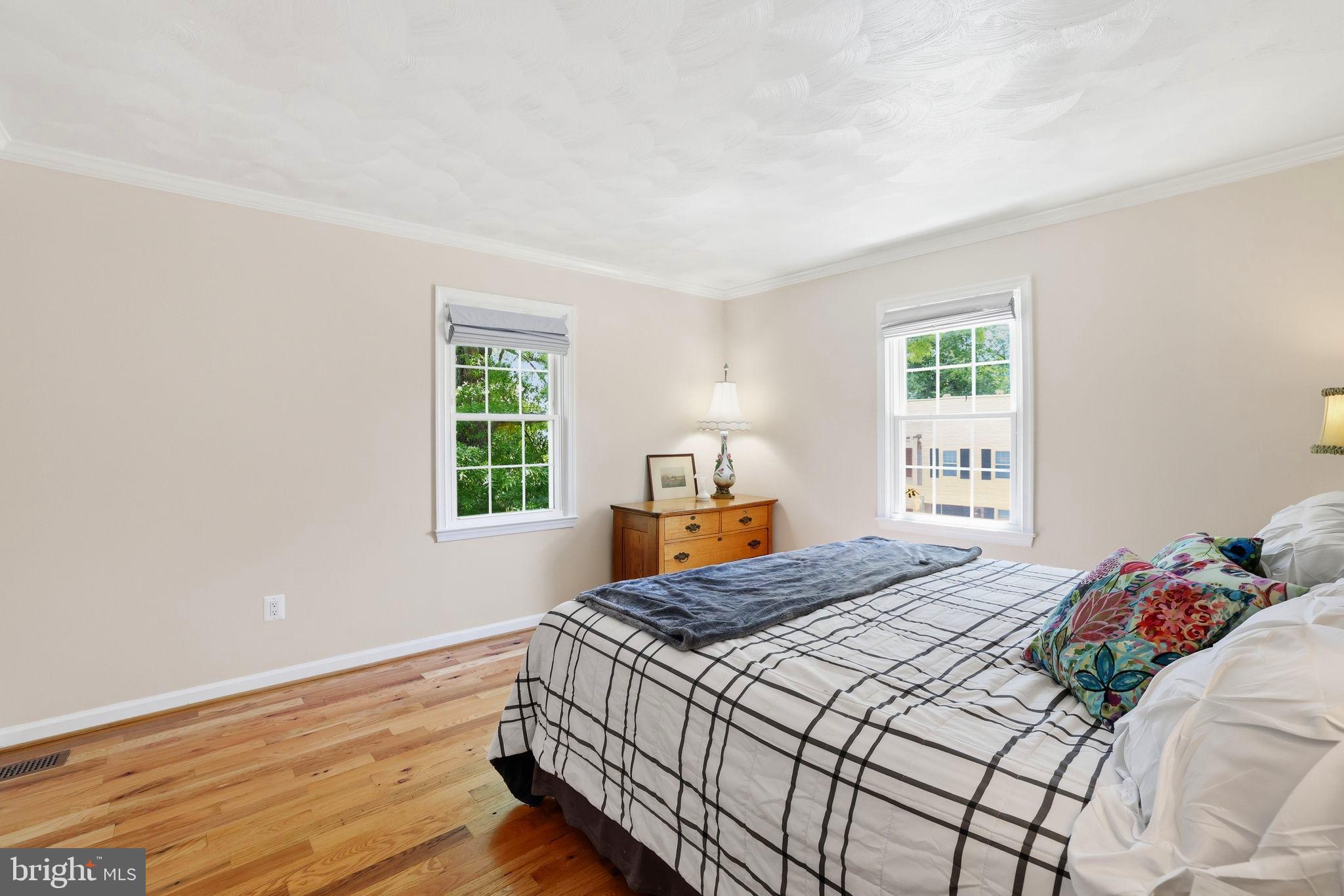 LAKE BRADDOCK - Residential