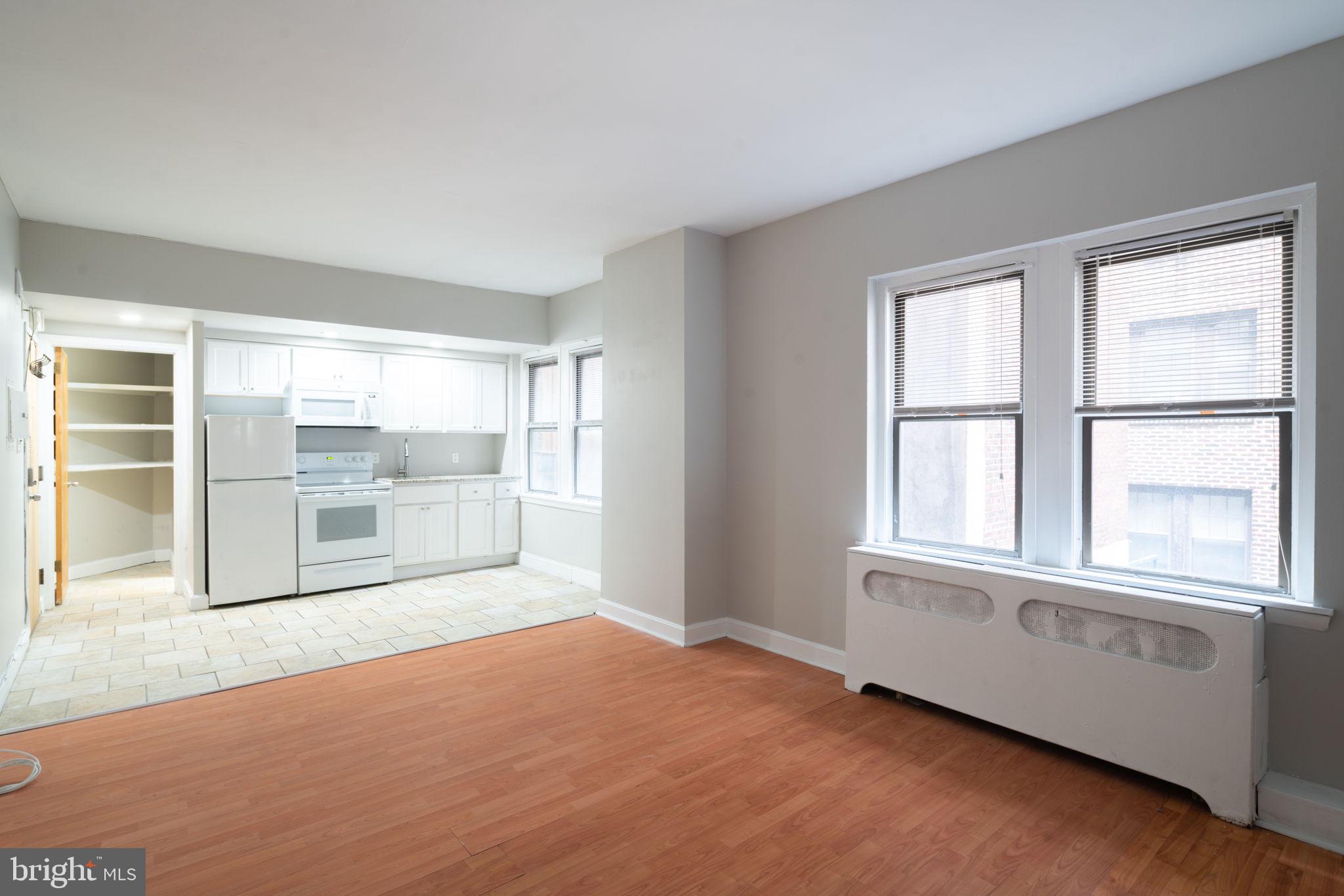 1321 SPRUCE STREET 23