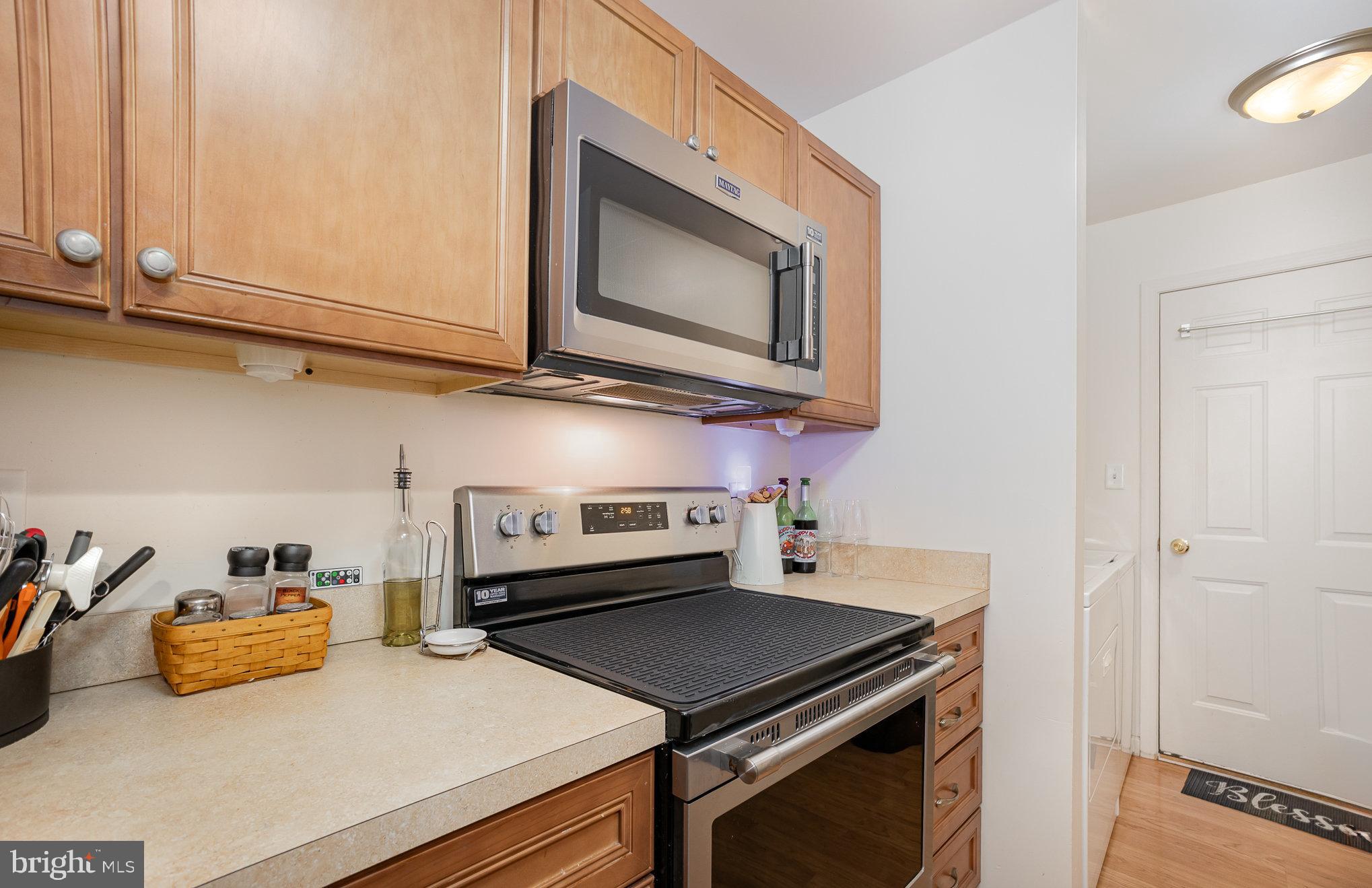 MANADA COURT VILLAS - Residential