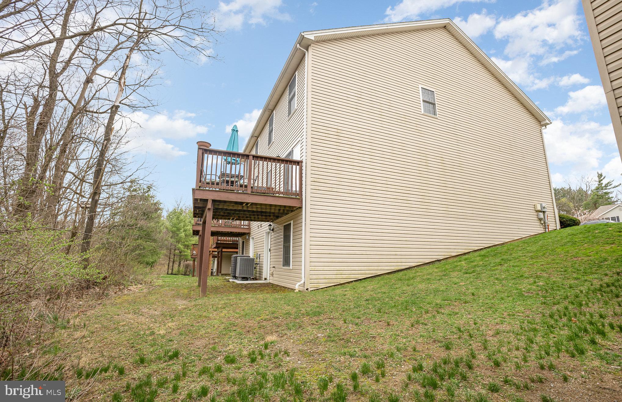 MANADA COURT VILLAS - Residential