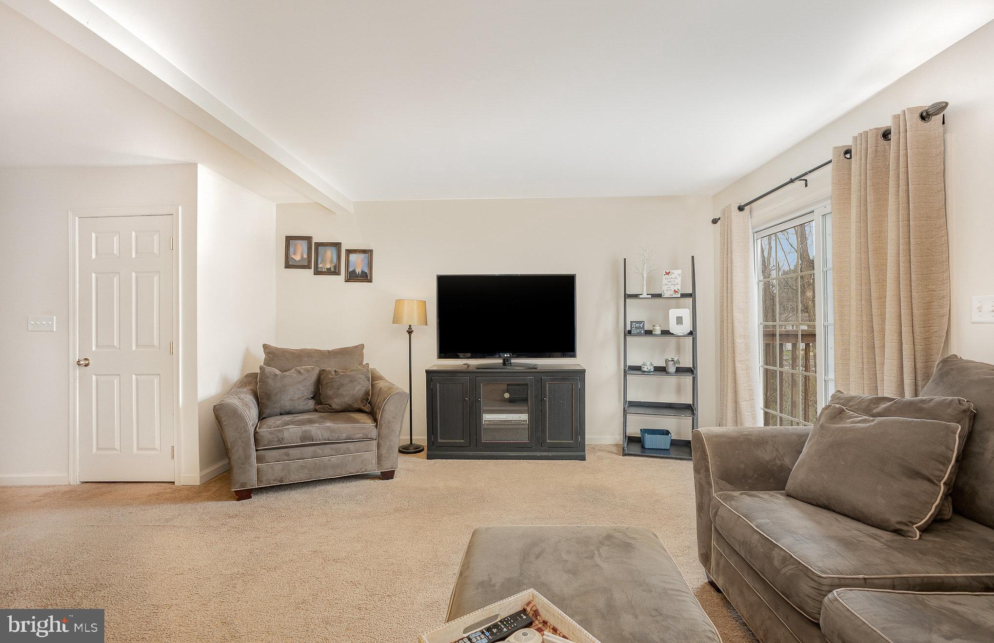 MANADA COURT VILLAS - Residential