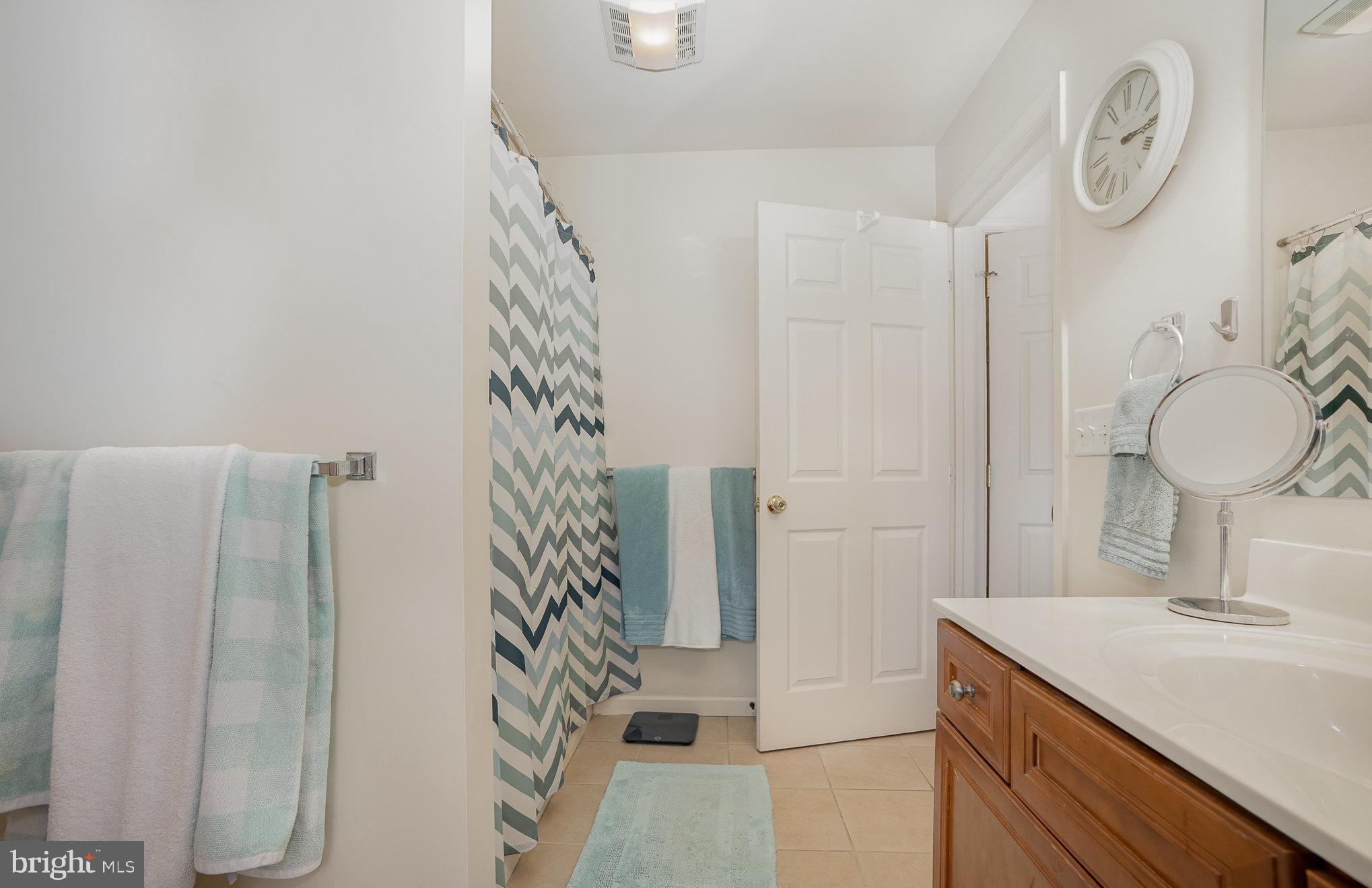 MANADA COURT VILLAS - Residential