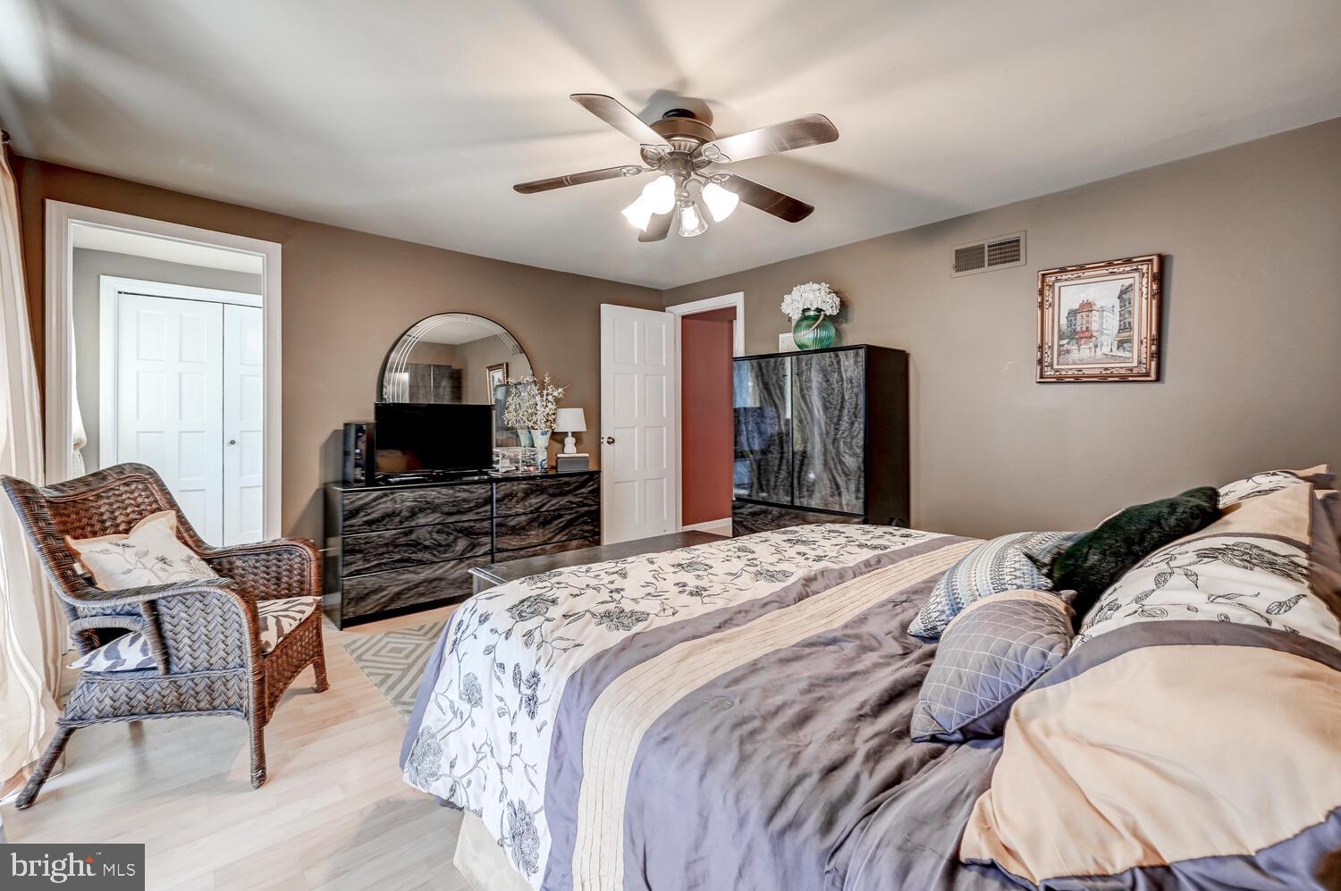 FOLLY QUARTER - Residential