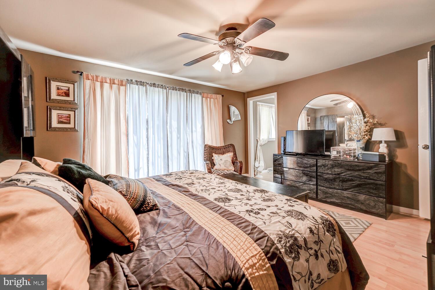 FOLLY QUARTER - Residential