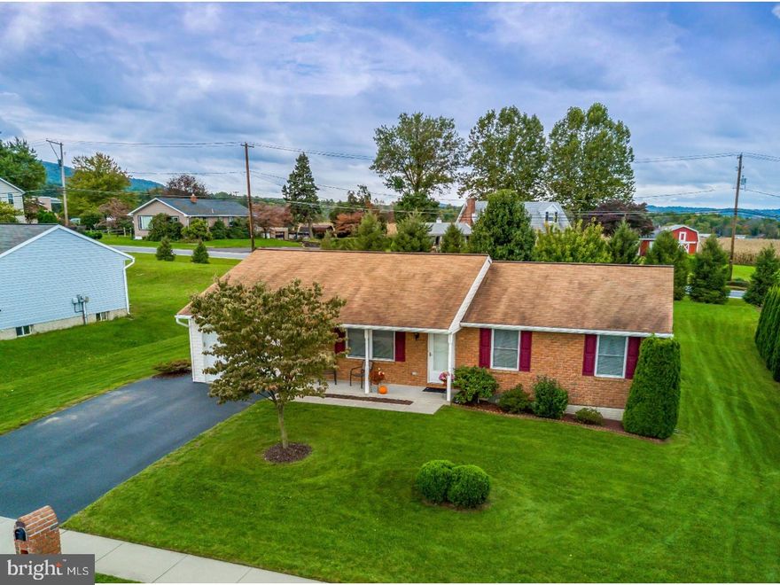 Better than new, this Newburg Village rancher is ideal for anyone needing one floor living space.  It is ideally situated on the exterior of the development, offering less congestion and easy access in and out.  This home had one previous owner, and has been lovingly cared for and kept in terrific condition.  You would think the 3 bedrooms, 2 full baths and a large eat-in kitchen would be enough, but not in this charmer.  There is a laundry room, a gorgeous, screened-in patio, energy efficient windows, Central air, attached garage with a man door, and a large, landscaped lot that gives you tons of room to romp or relax.  Still want more?  This home has a custom, brick mailbox for your newspaper and your daily mail.  More?  How about an AHS warranty.  More?  The owners will leave the refrigerator, washer, dryer, storage shed, ceiling fans and all the window treatments.  This 10 year old home is better than new, in great shape, and ready and waiting for a new owner to care for it as the previous owners did.