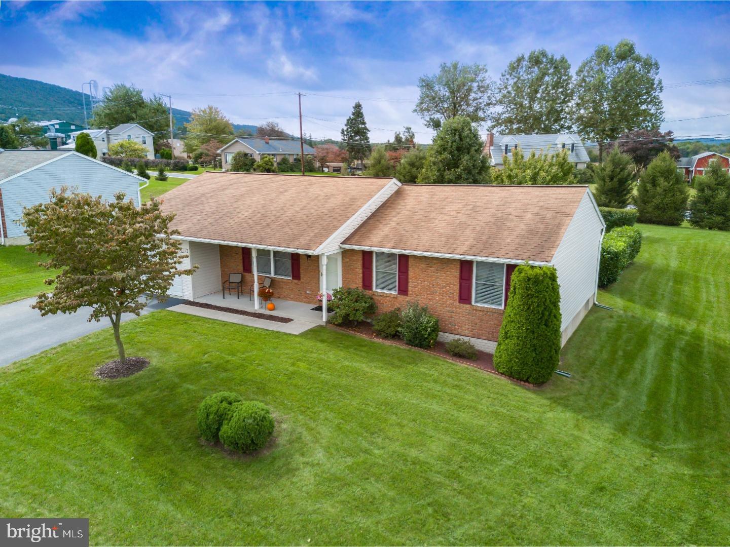 NEWBURG VILLAGE - Residential