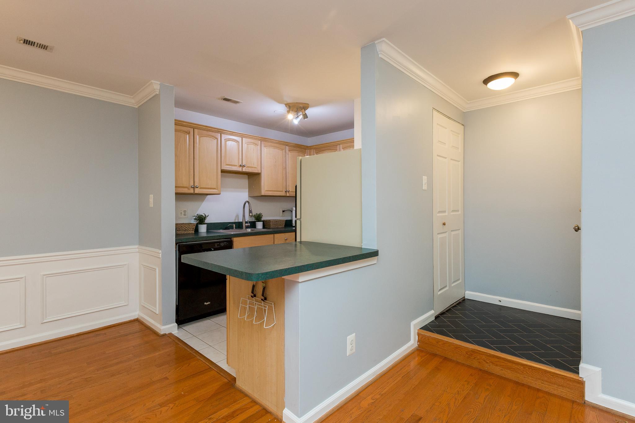 FARMINGDALE - Residential Lease