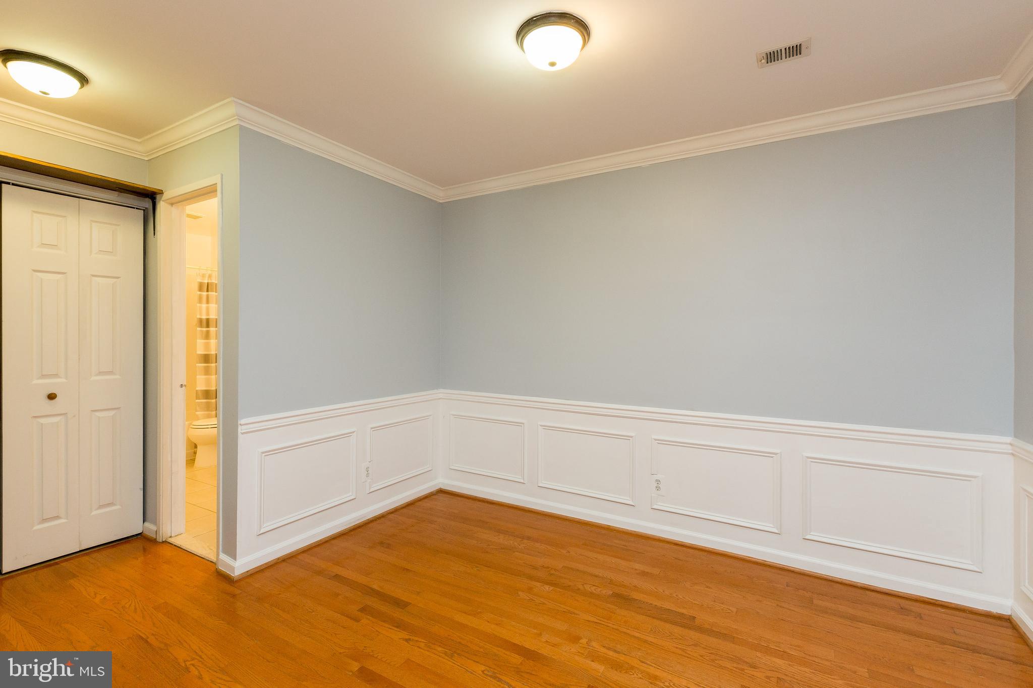 FARMINGDALE - Residential Lease