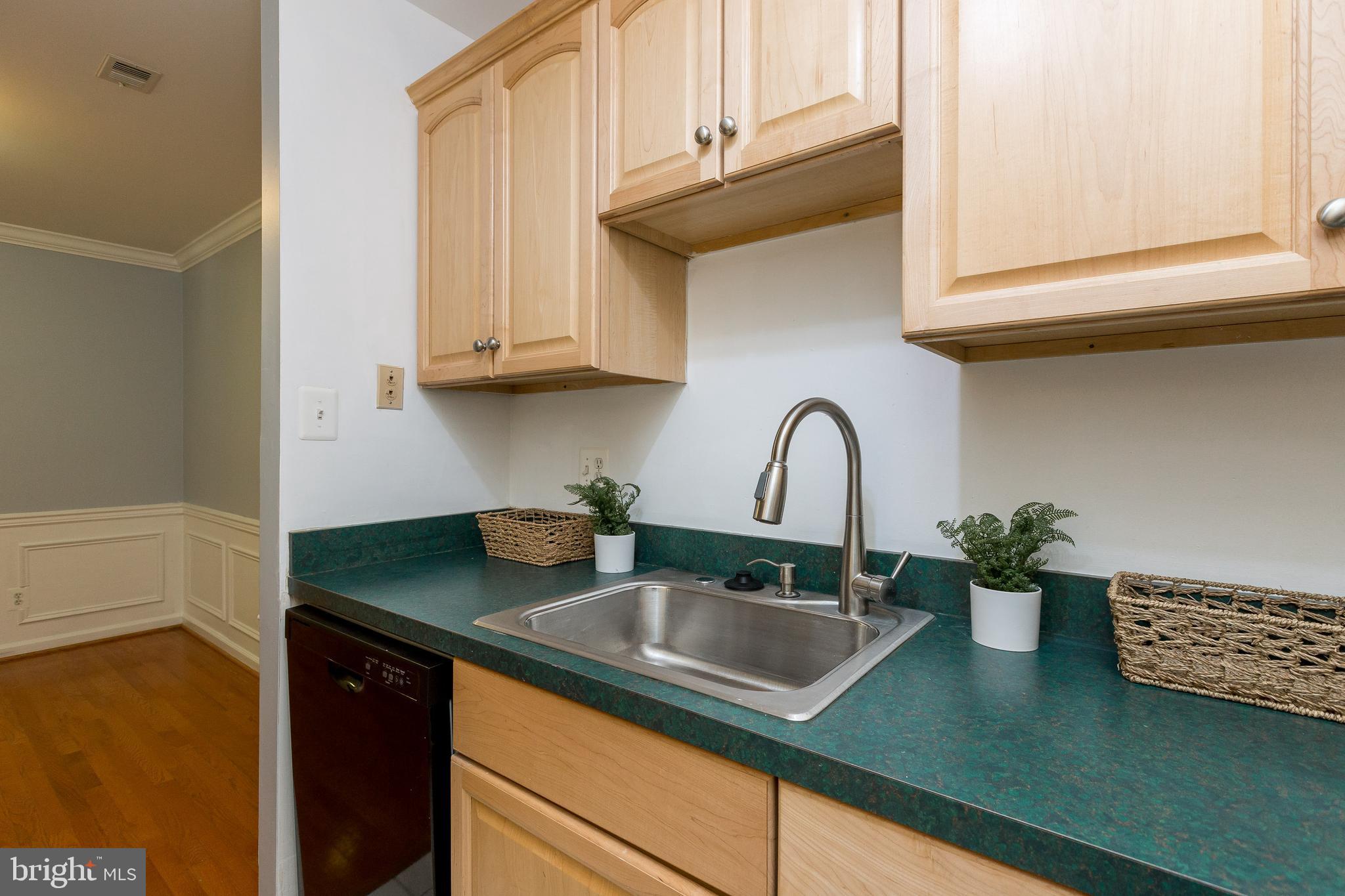 FARMINGDALE - Residential Lease