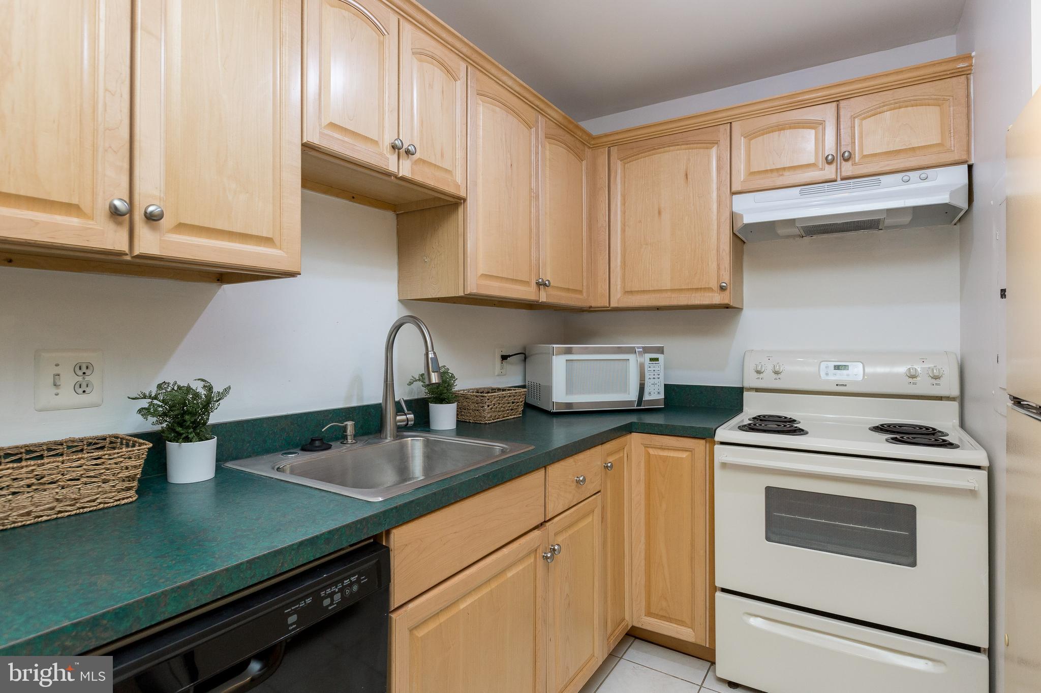 FARMINGDALE - Residential Lease