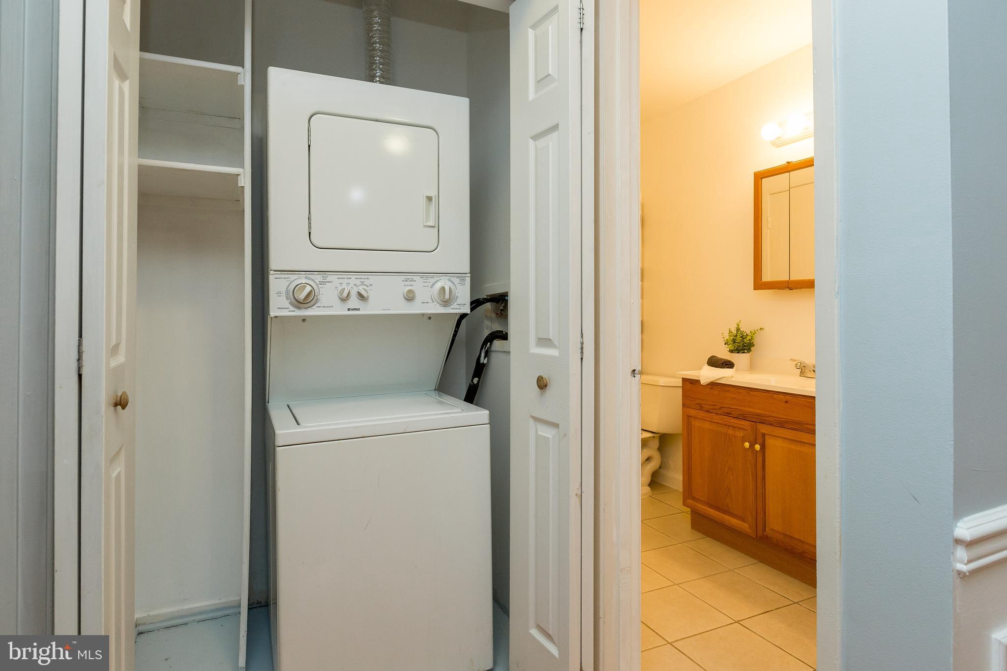 FARMINGDALE - Residential Lease