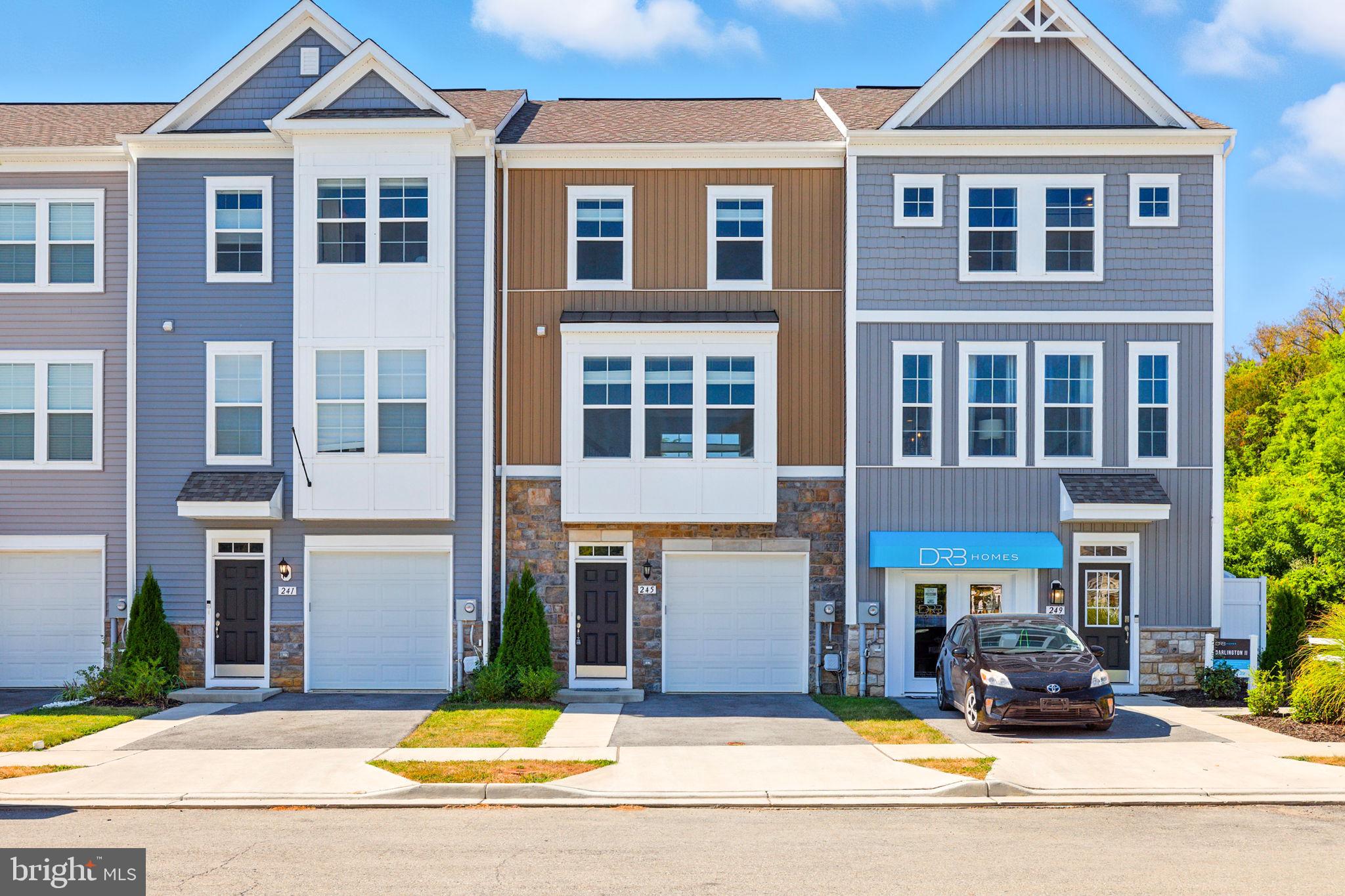 HUNTFIELD - Residential