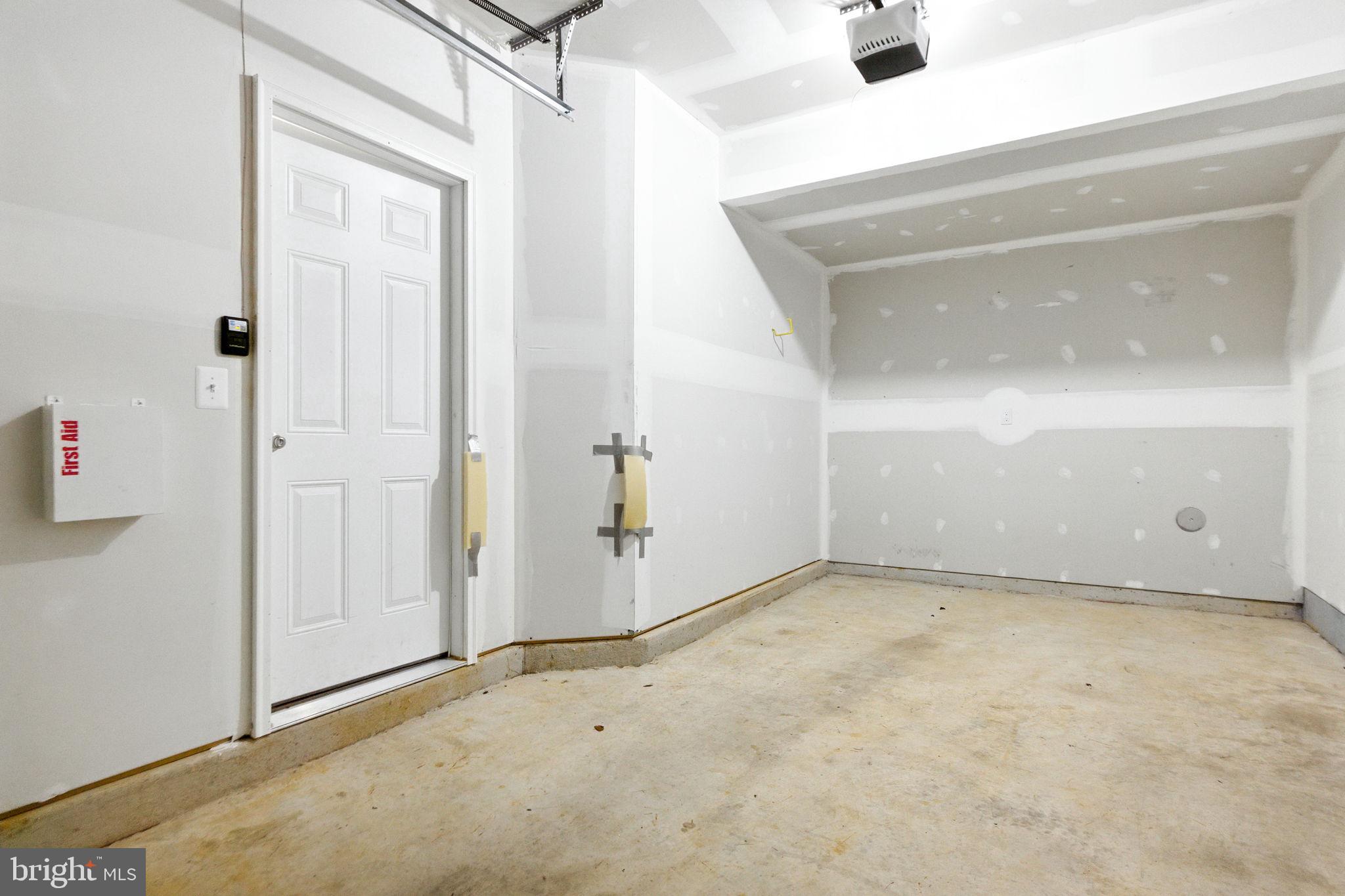 HUNTFIELD - Residential