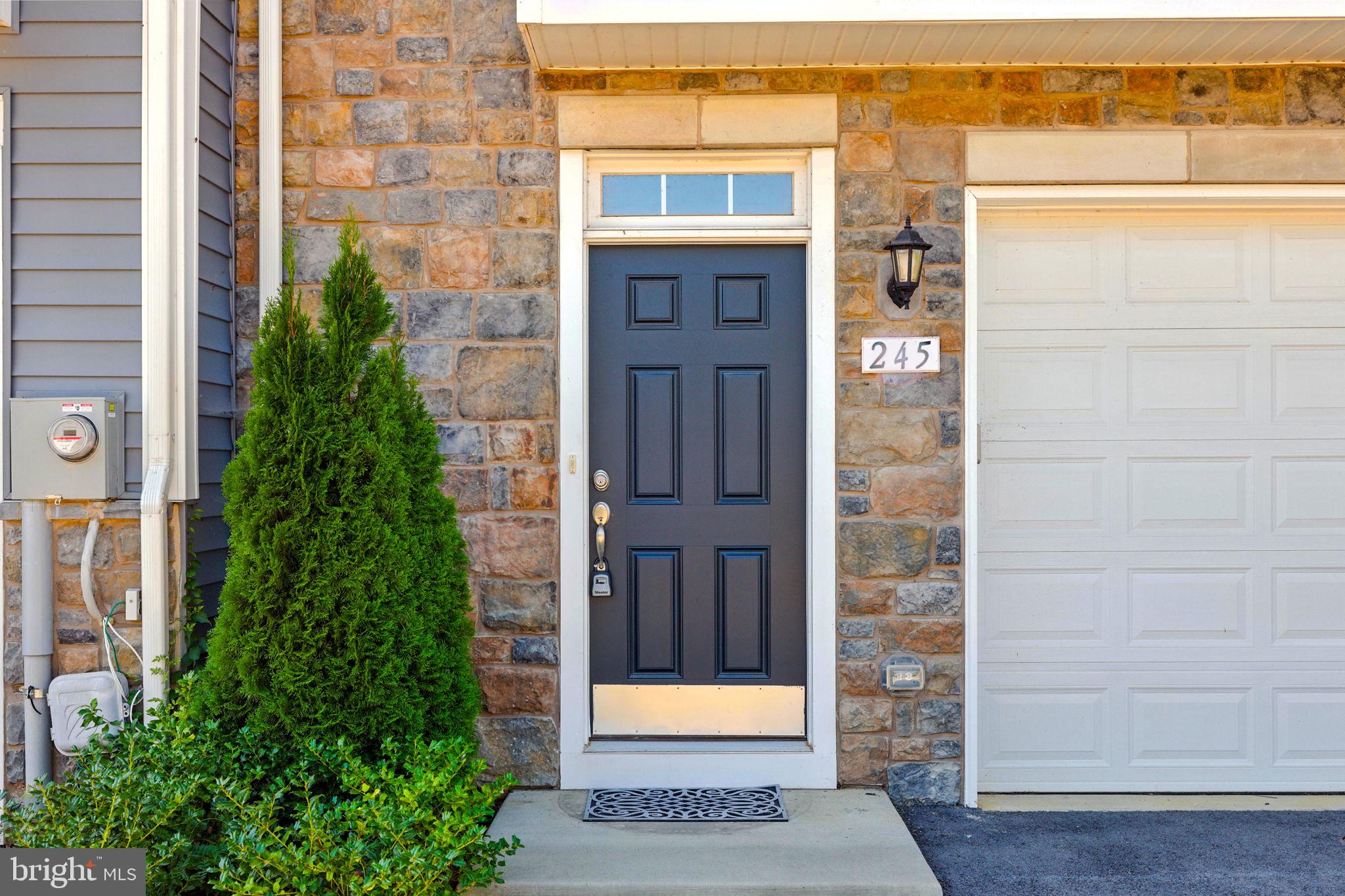 HUNTFIELD - Residential