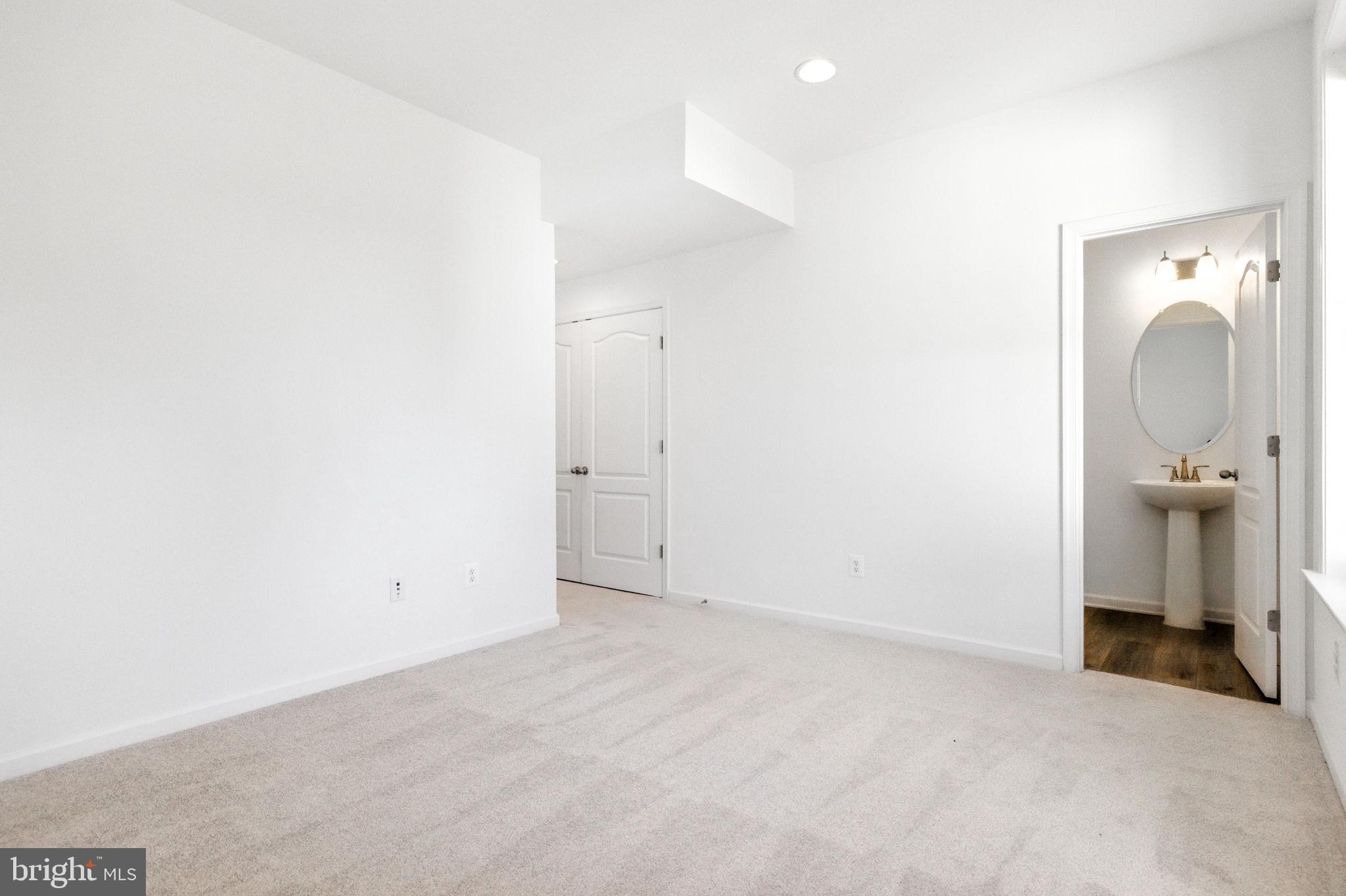 HUNTFIELD - Residential