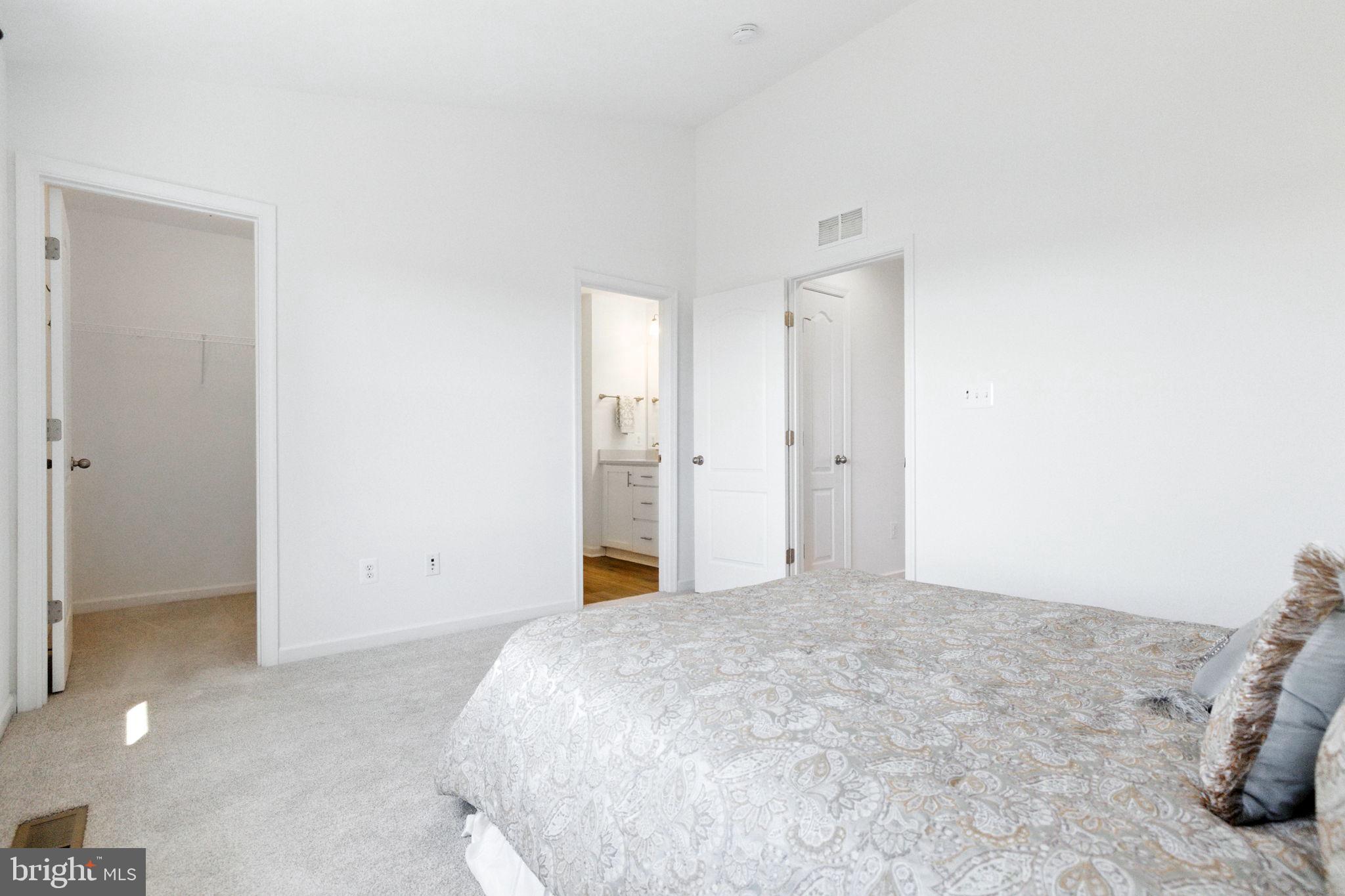 HUNTFIELD - Residential