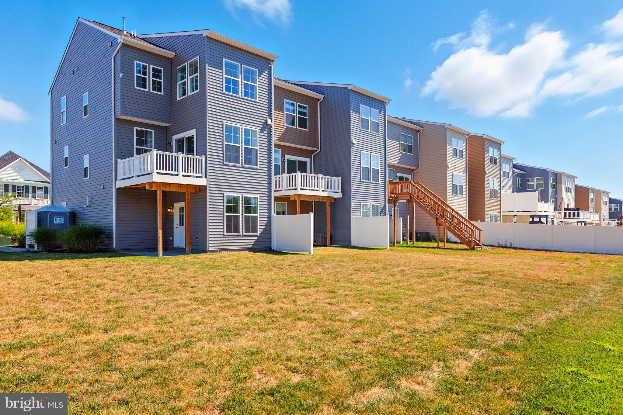 HUNTFIELD - Residential