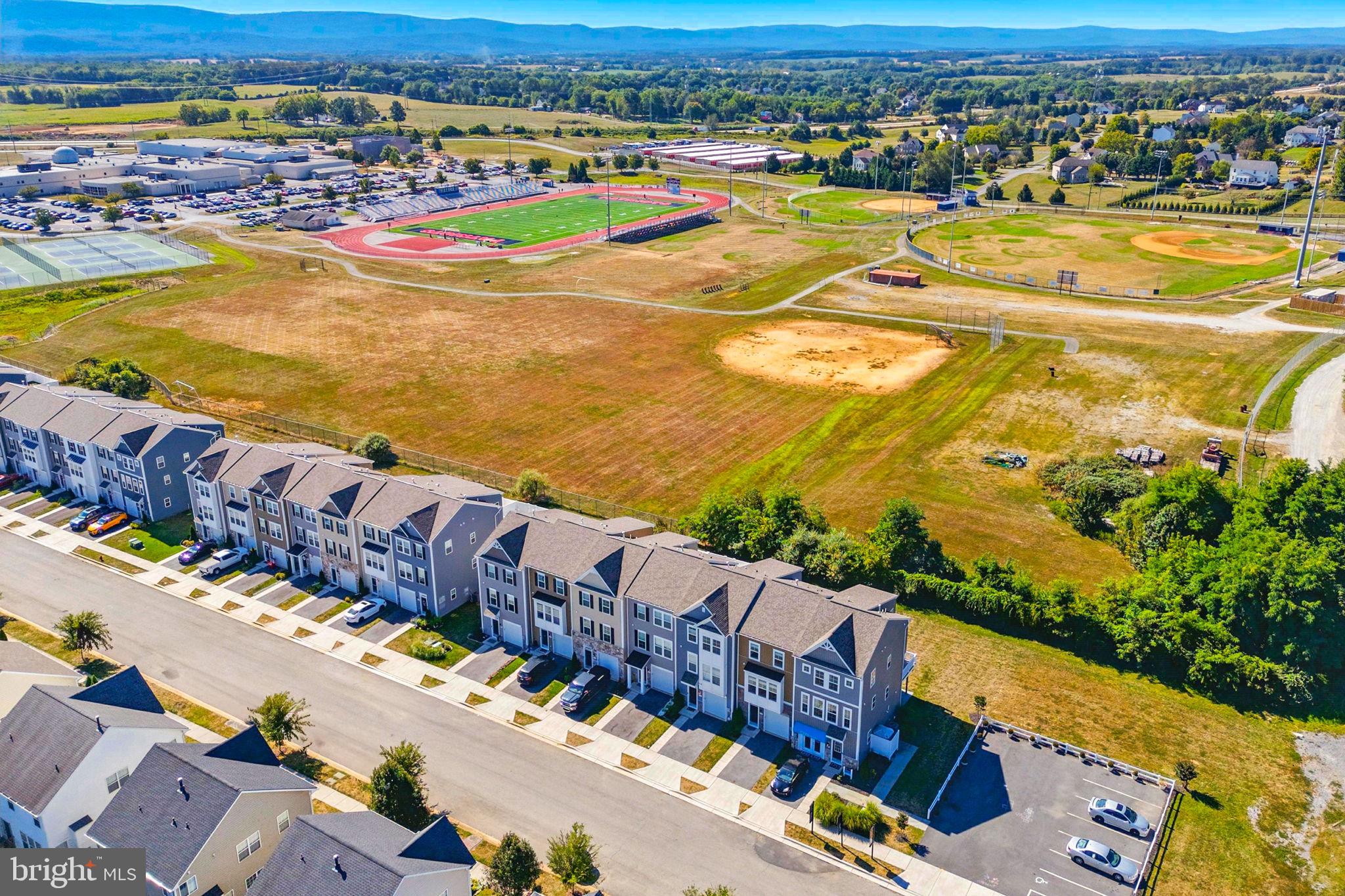 HUNTFIELD - Residential