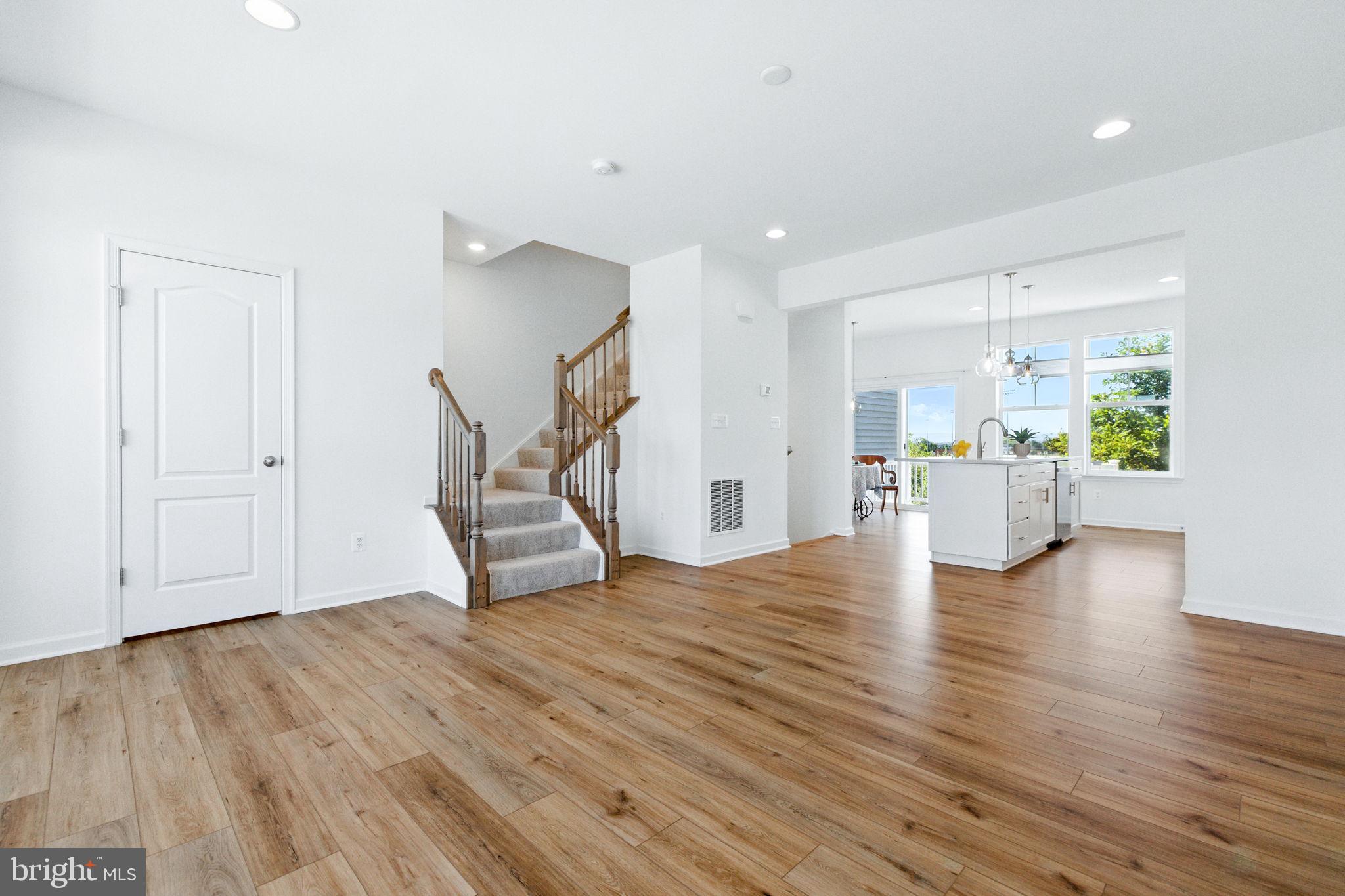 HUNTFIELD - Residential