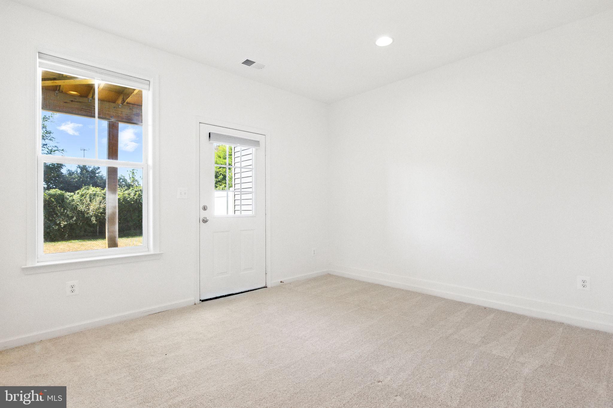 HUNTFIELD - Residential