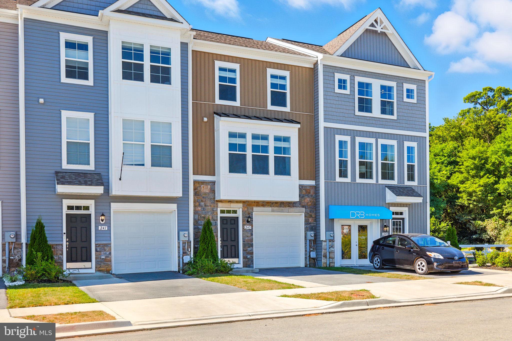 HUNTFIELD - Residential