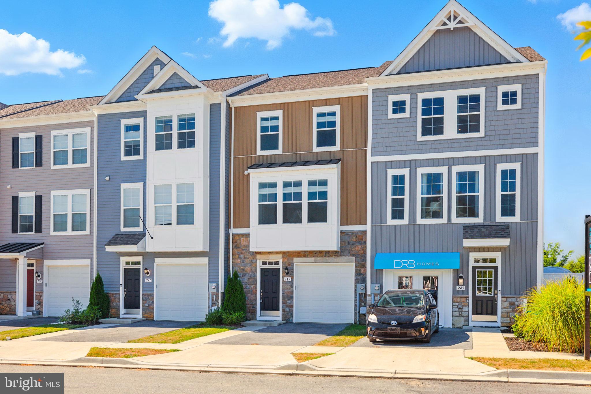 HUNTFIELD - Residential