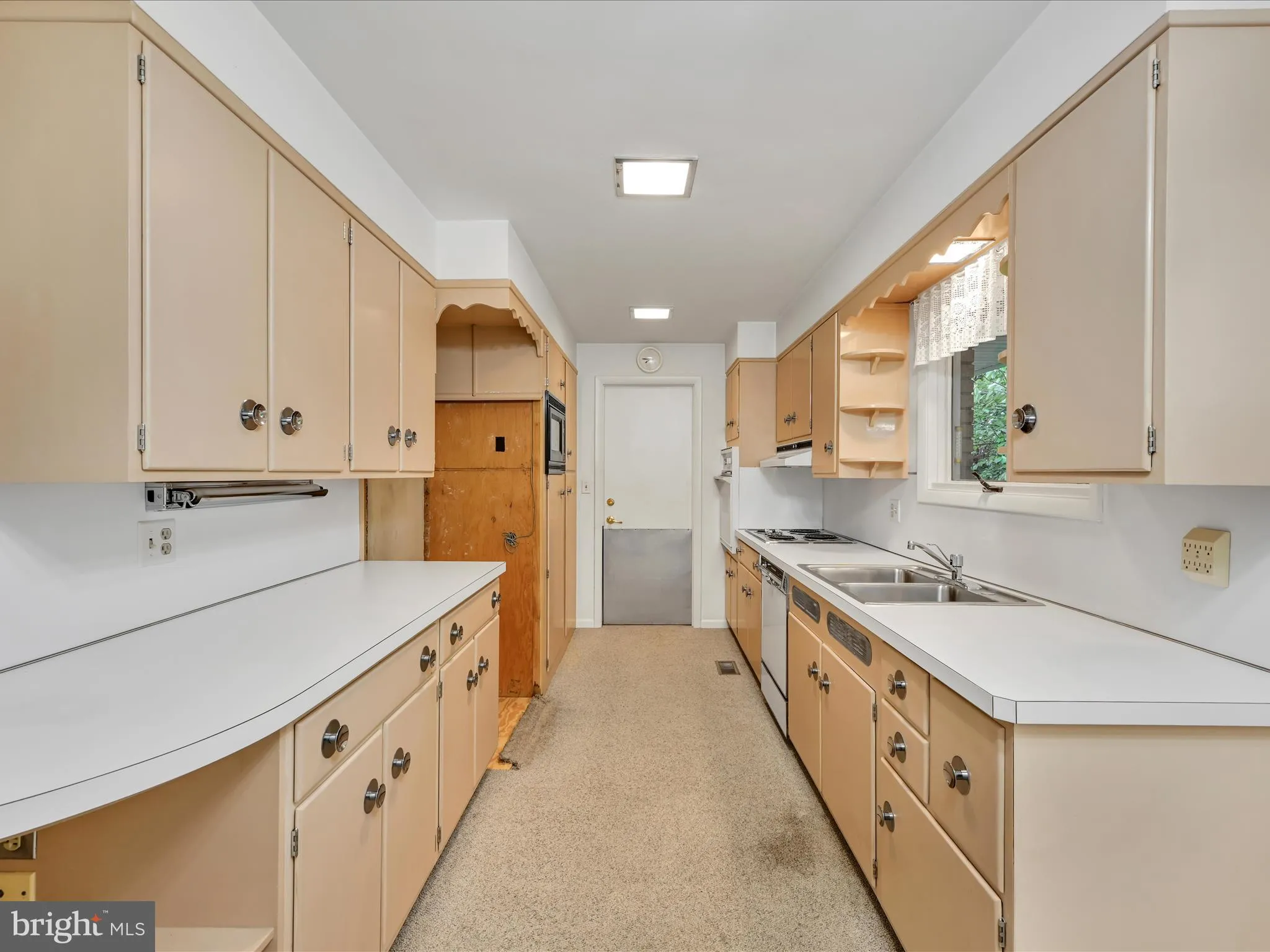 Schuylkill Haven, Pennsylvania 17972, United States, 3 Bedrooms Bedrooms, ,2 BathroomsBathrooms,Residential,Active,131826