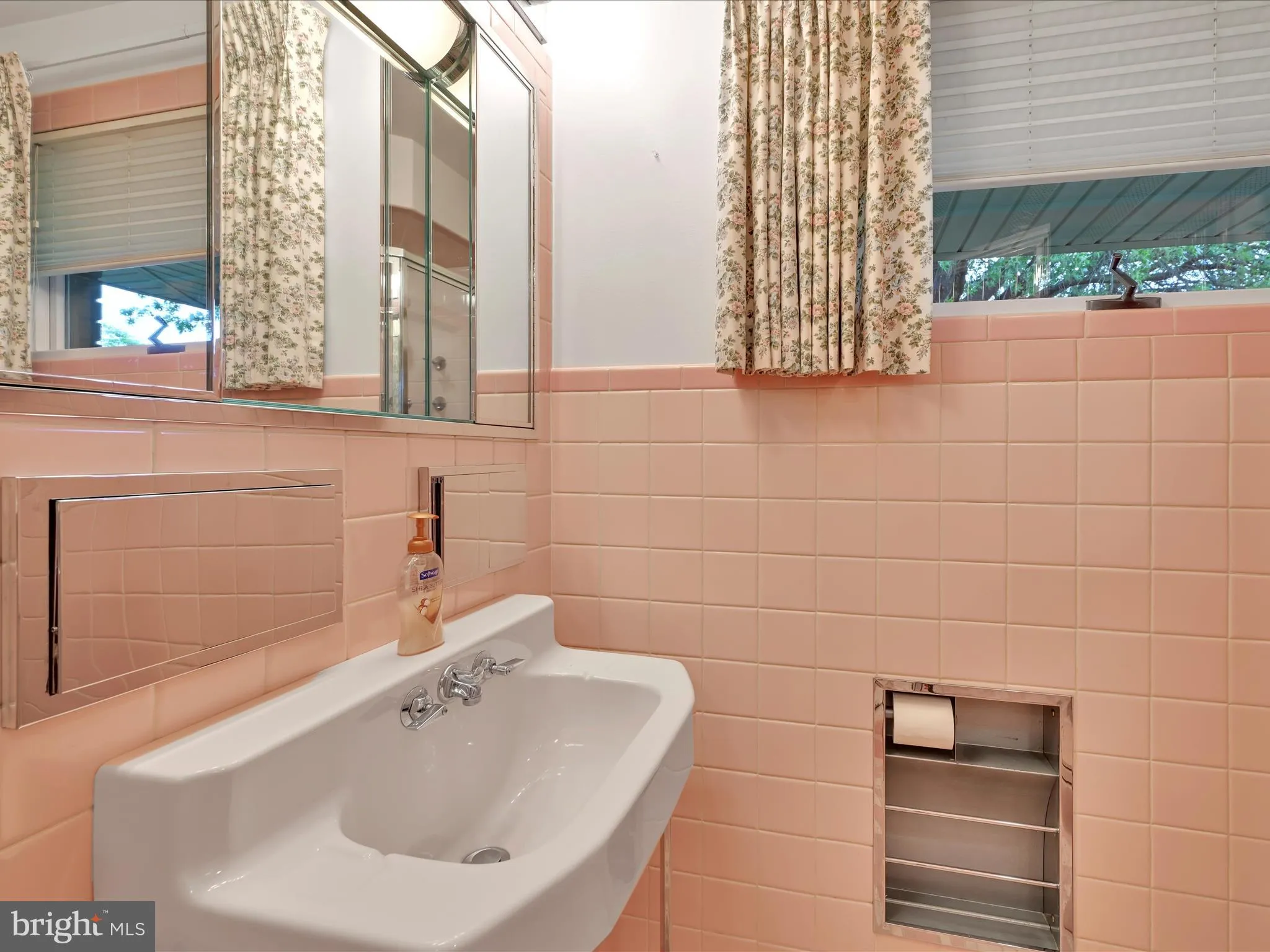 Schuylkill Haven, Pennsylvania 17972, United States, 3 Bedrooms Bedrooms, ,2 BathroomsBathrooms,Residential,Active,131826