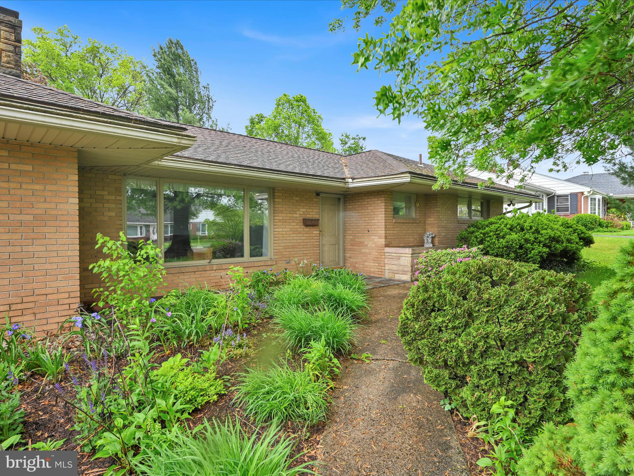 34 BLOSSOM LANE