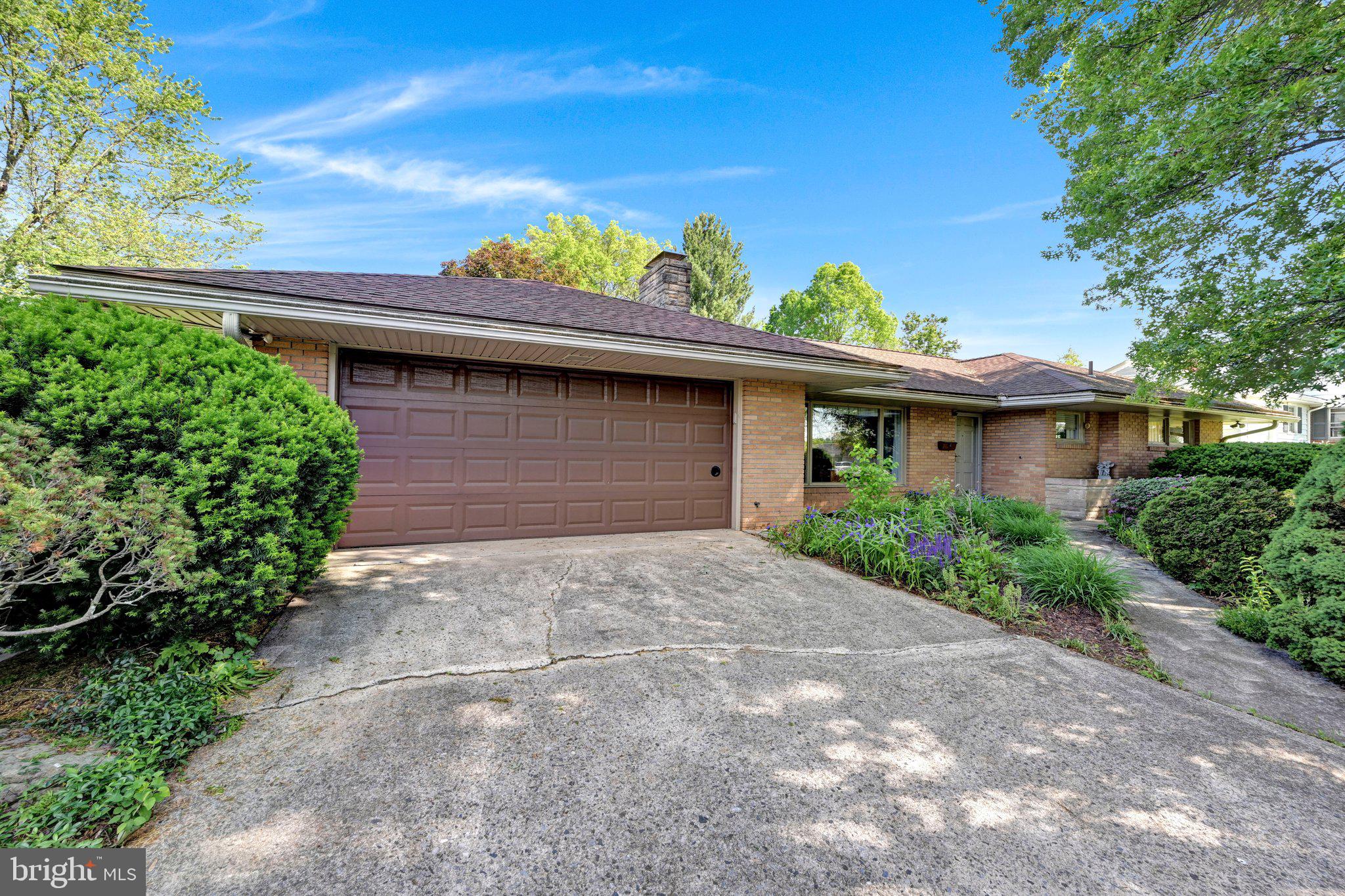 34 BLOSSOM LANE