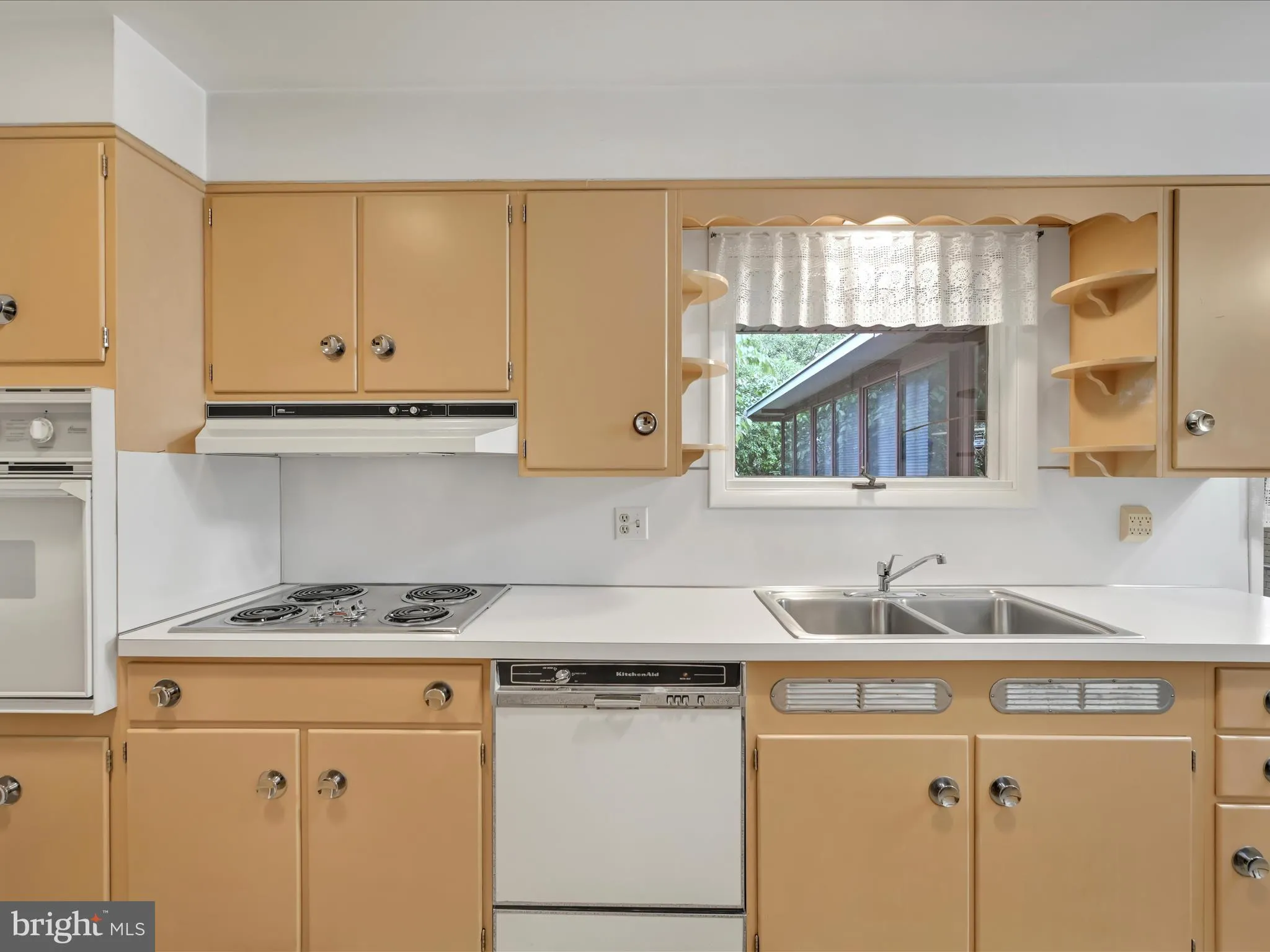 Schuylkill Haven, Pennsylvania 17972, United States, 3 Bedrooms Bedrooms, ,2 BathroomsBathrooms,Residential,Active,131826